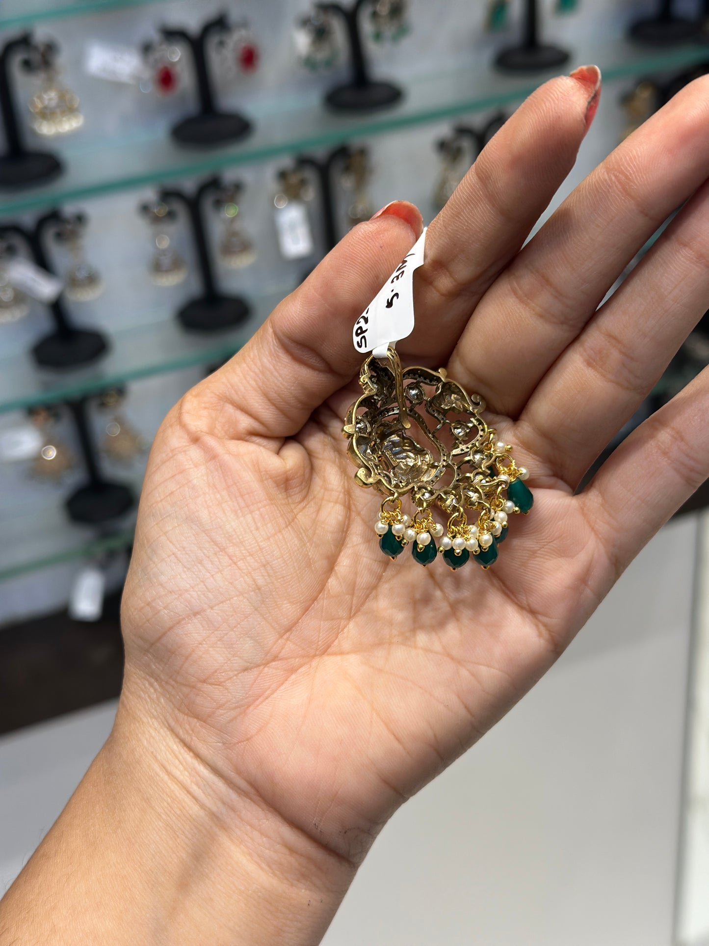 38244 Ganesha locket