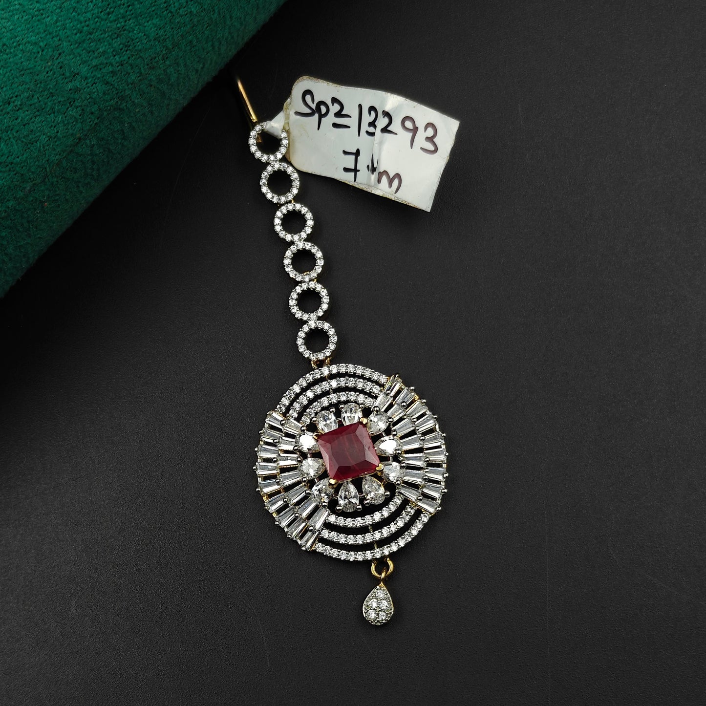 13292 diamond look maangtika