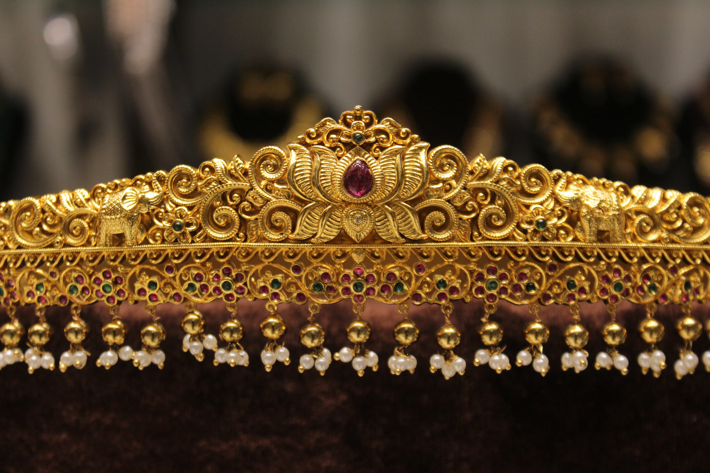 Antique finish lotus vadannam