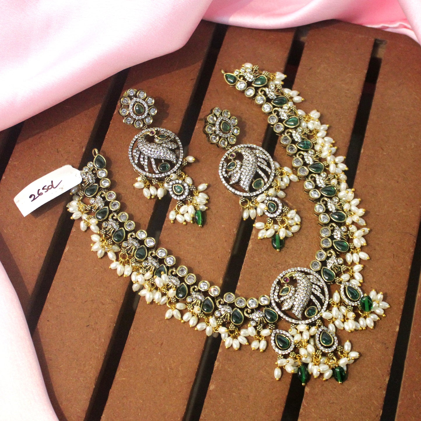 Victorian peacock short necklace
