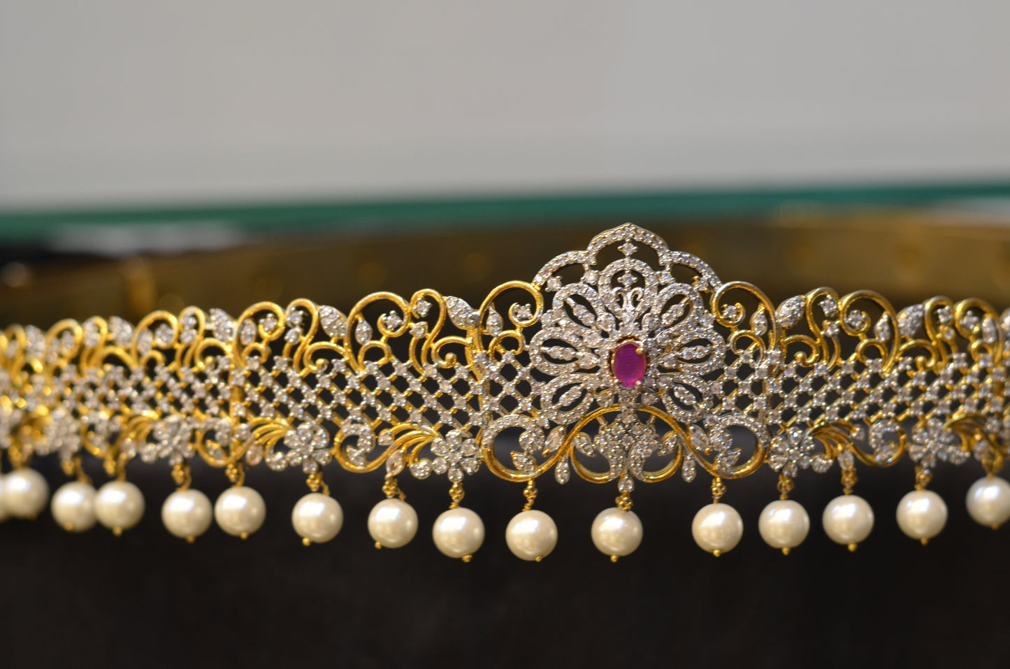 Diamond look simple vadannam