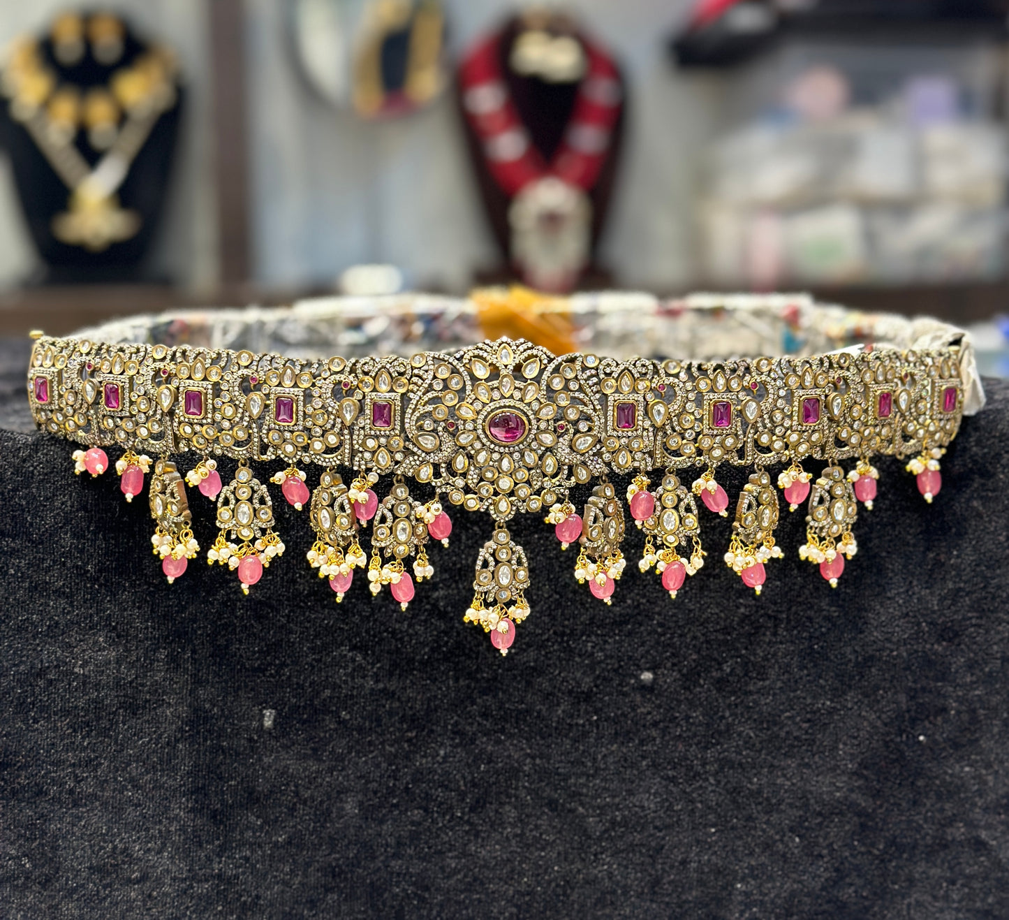 Victorian drop Vadannam