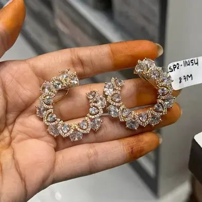 11454 Full white flower studs