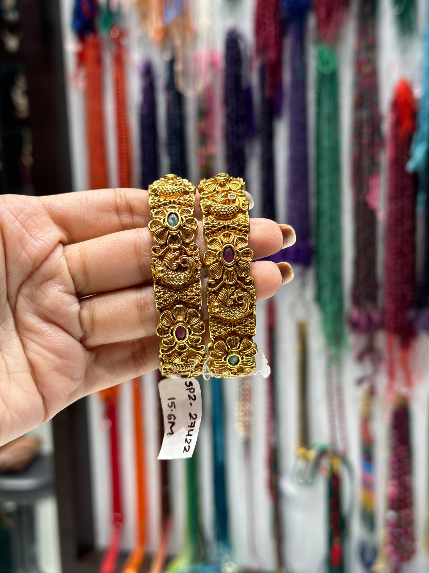 27419 Nakshi flower bangle