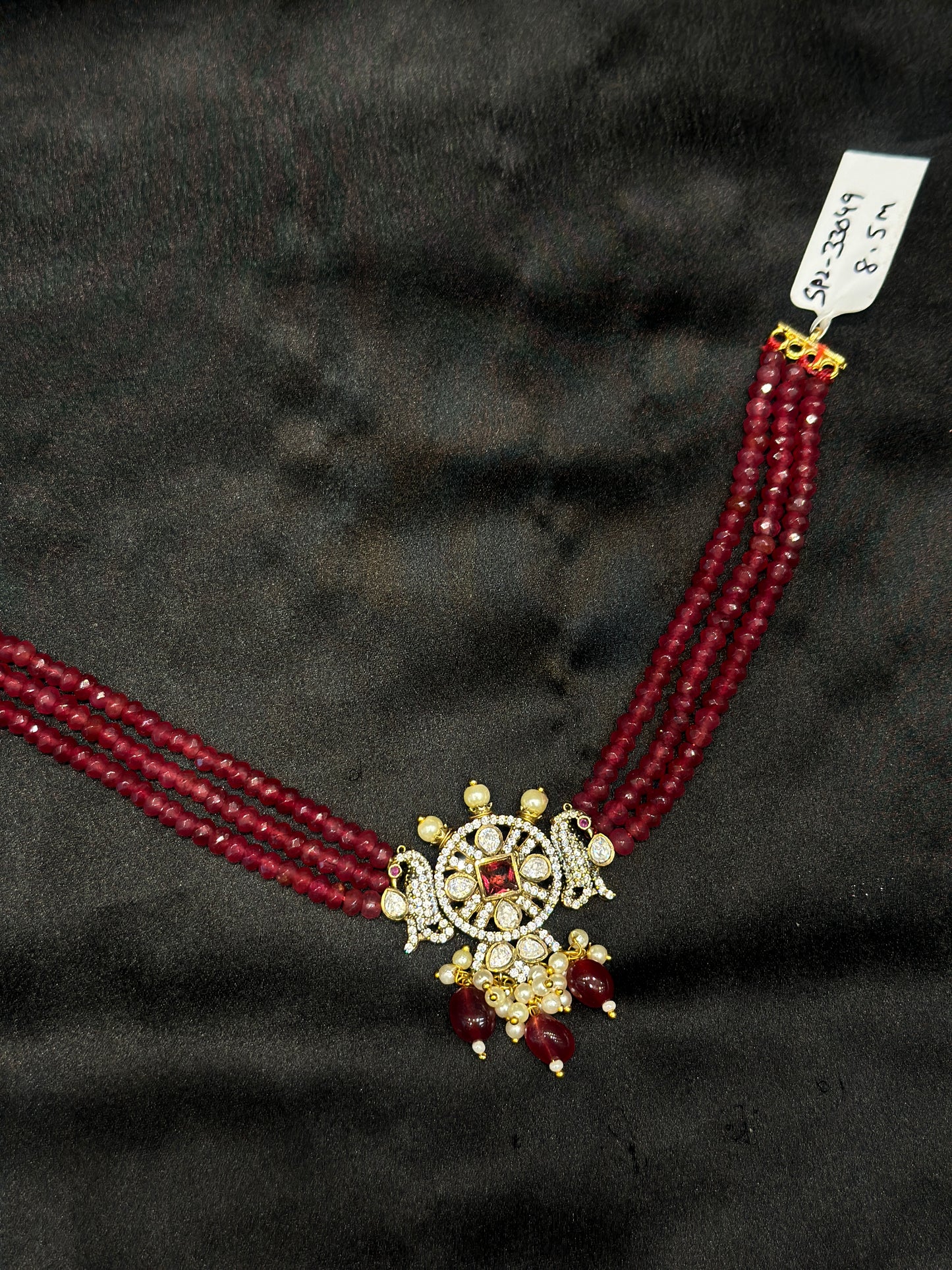 33050 Victorian pendant choker