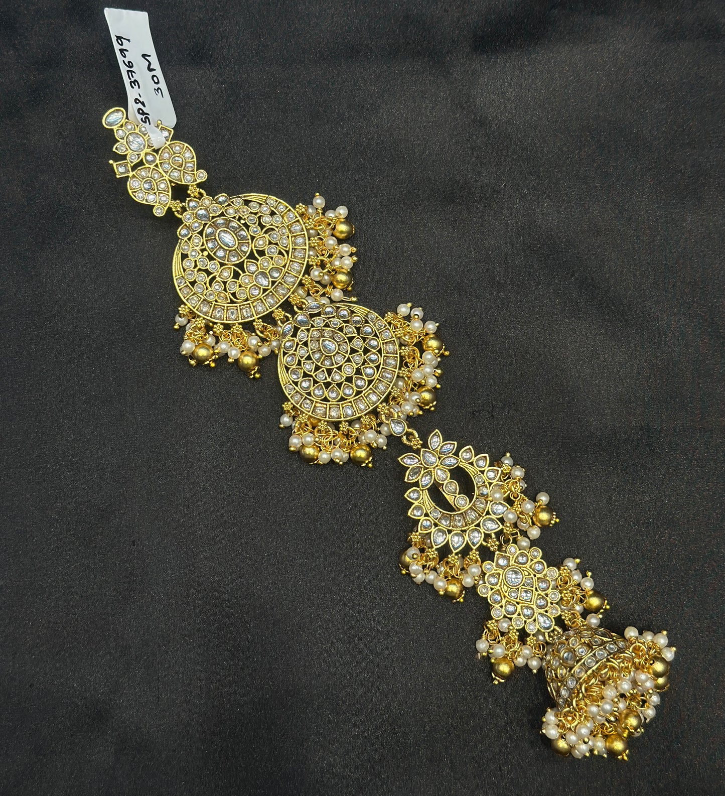 37699 Full white half jada