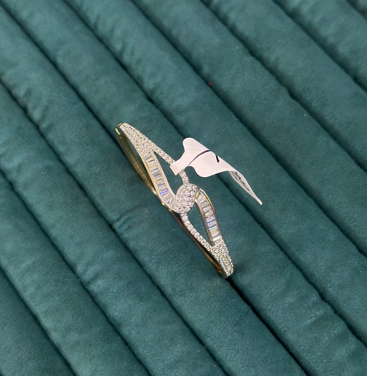 34017 GJ Openable bracelet