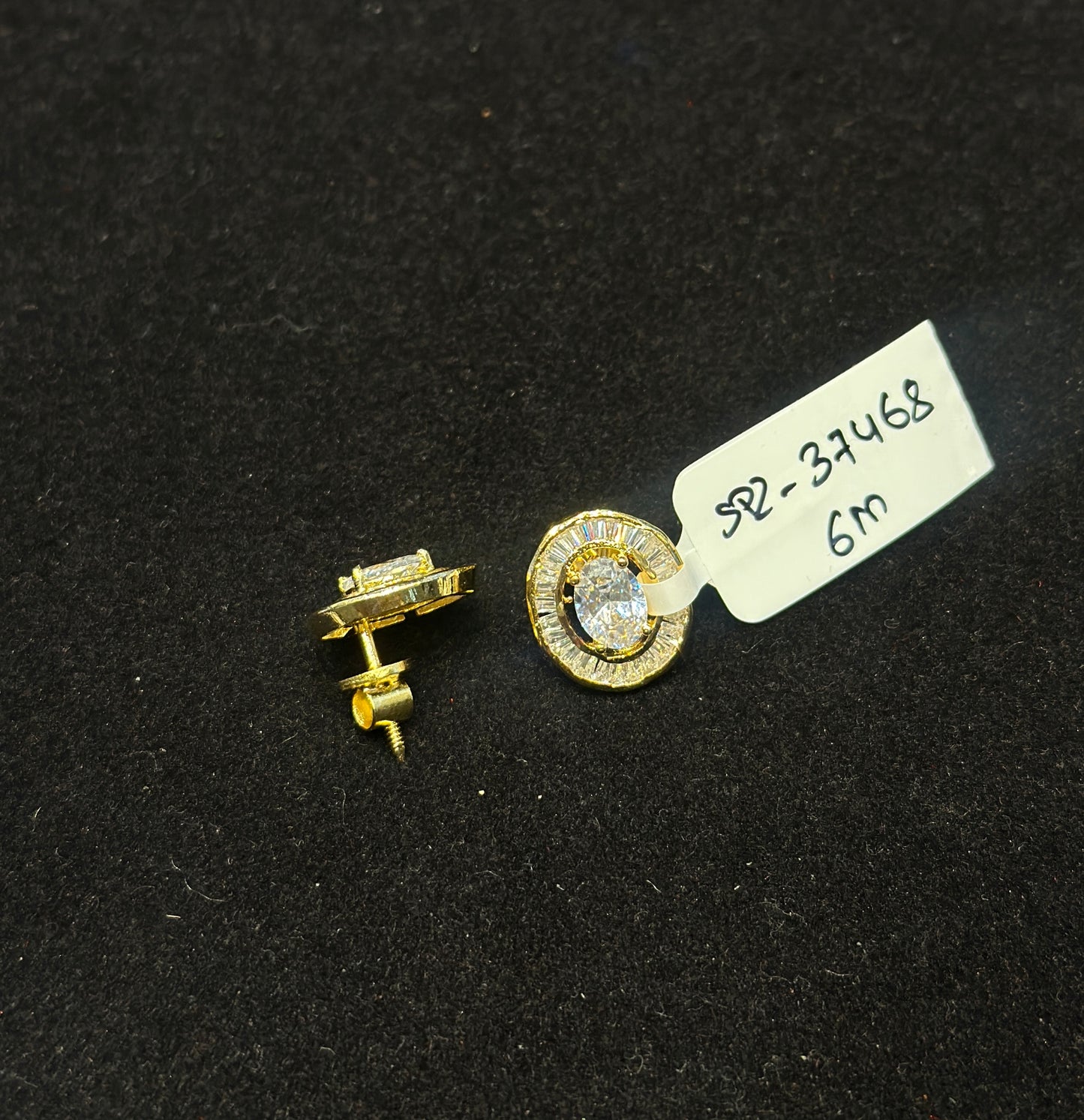 Screwback studs