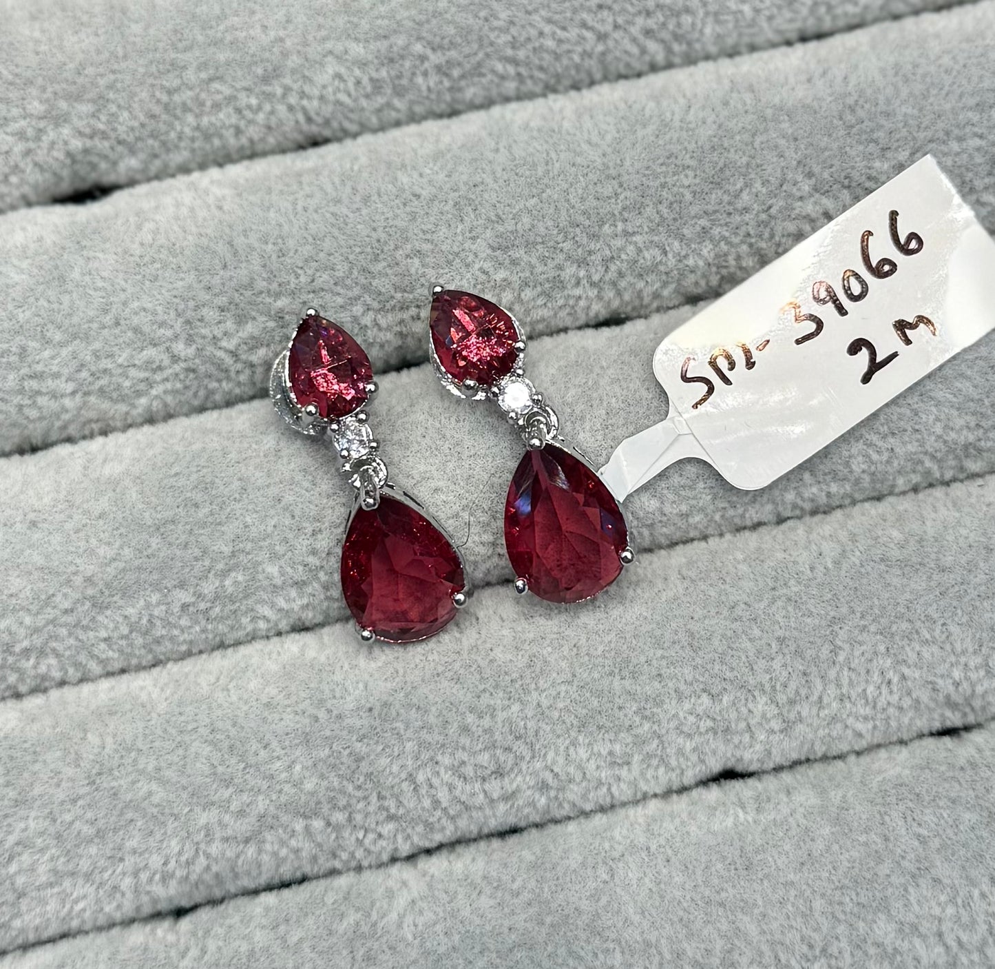 39066 Platinum fancy earrings with red stone