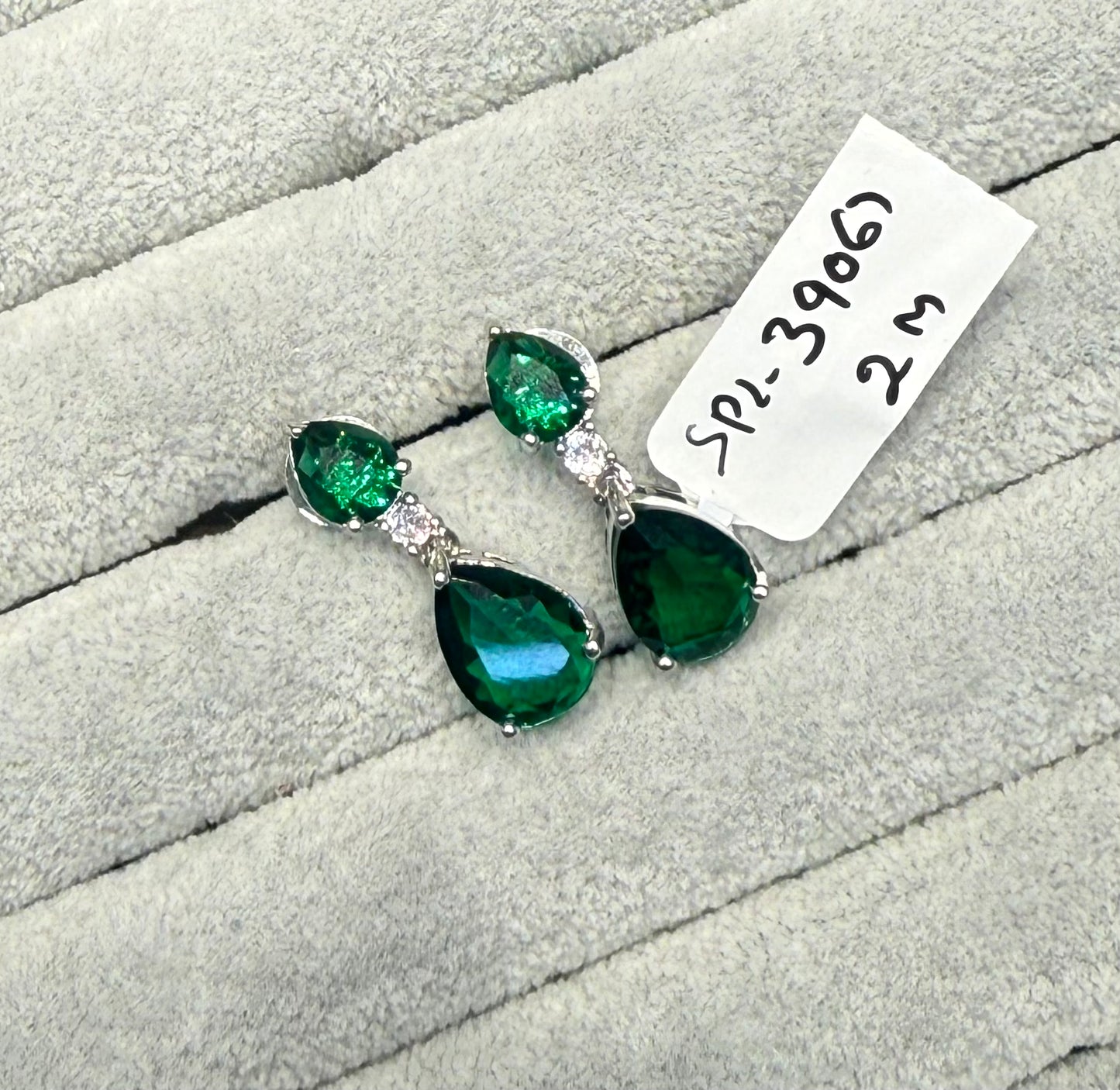39067 platinum fancy earrings dark green stone