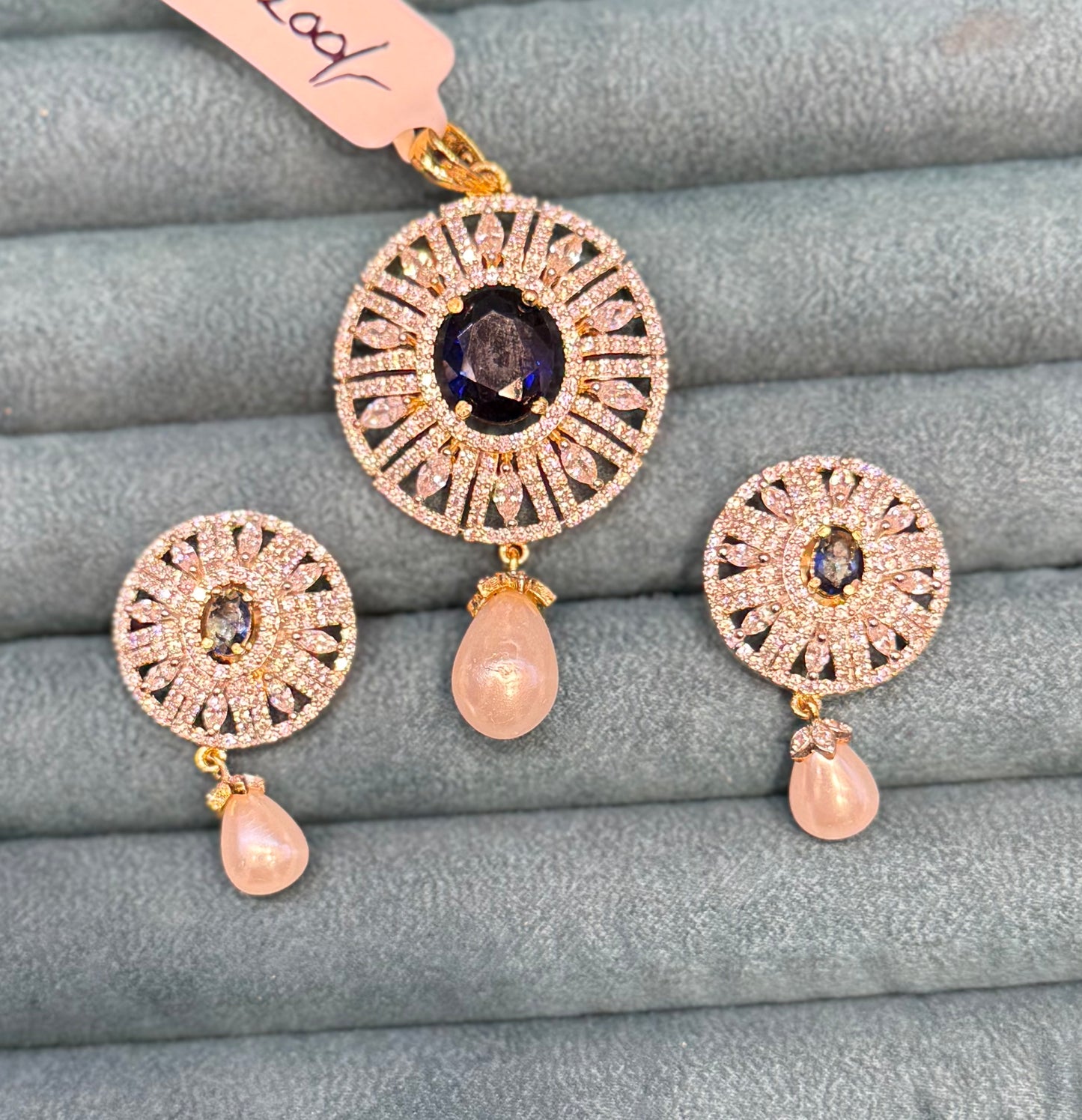 38689 Navy blue real look diamond pendant set