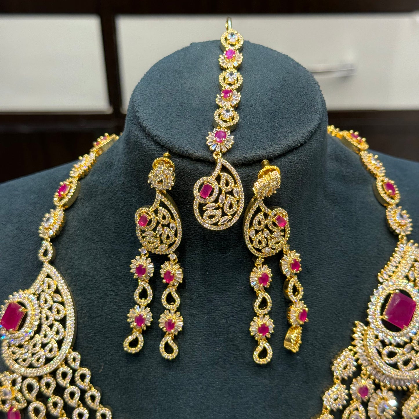 9113 5 Layer Bridal Necklace with earrings and tikka