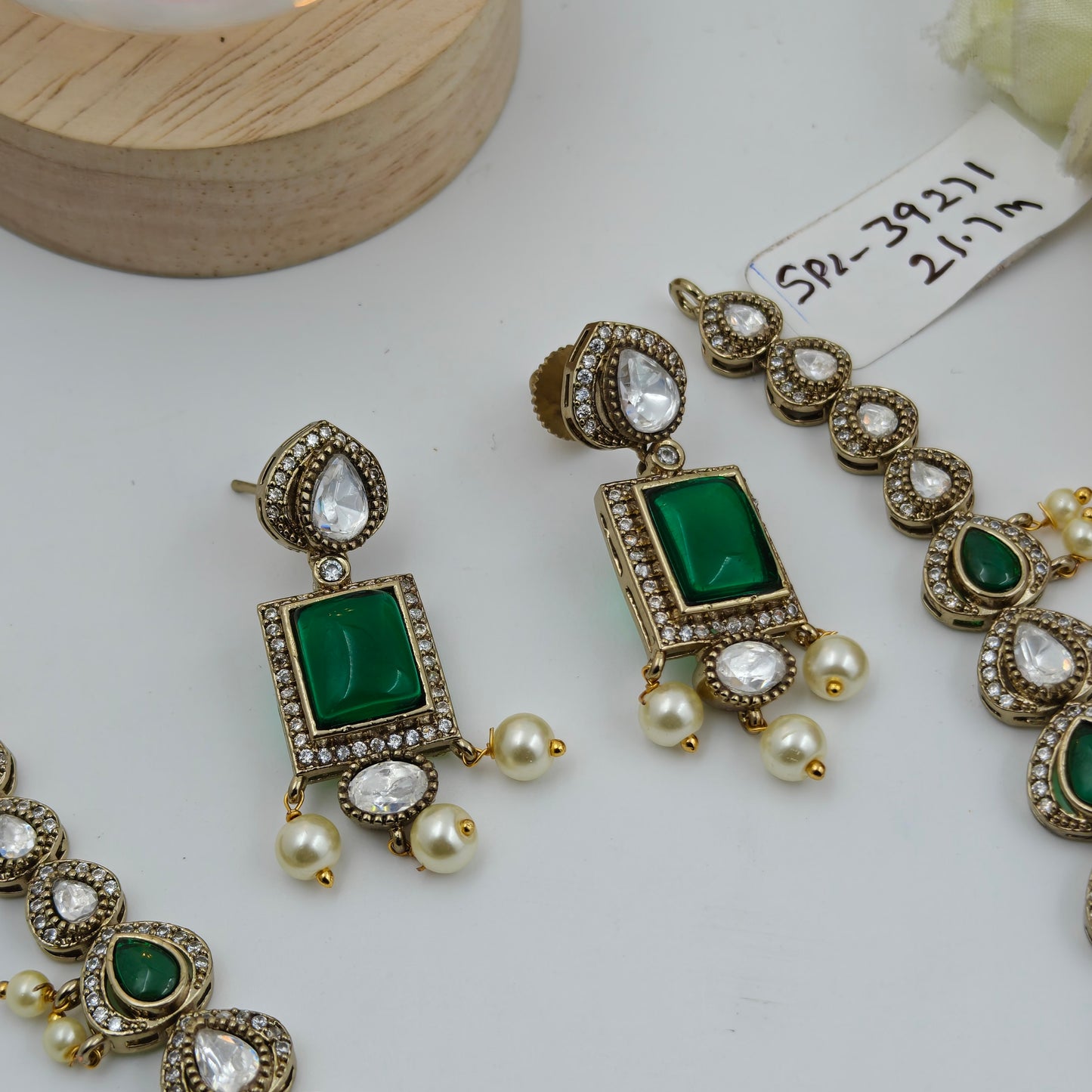 Victorian green stone necklace