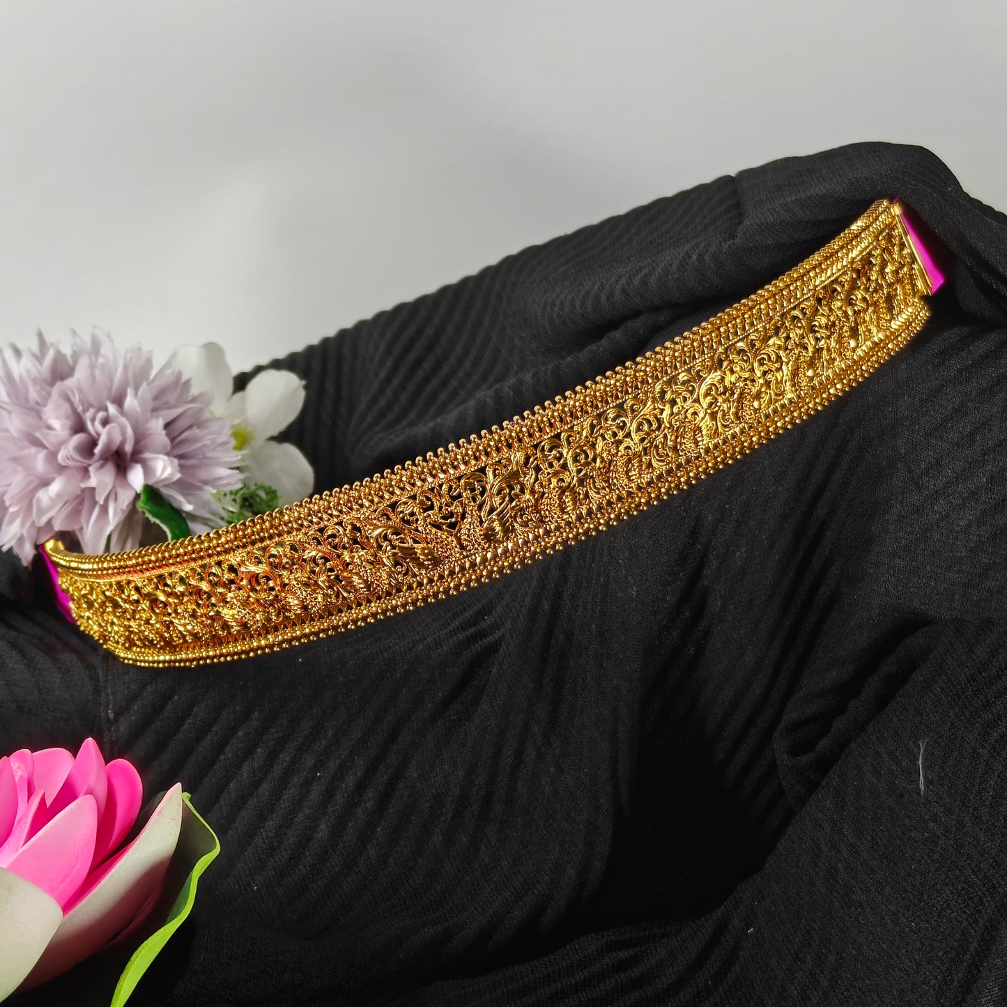 40170 Matte Peacock Vaddanam