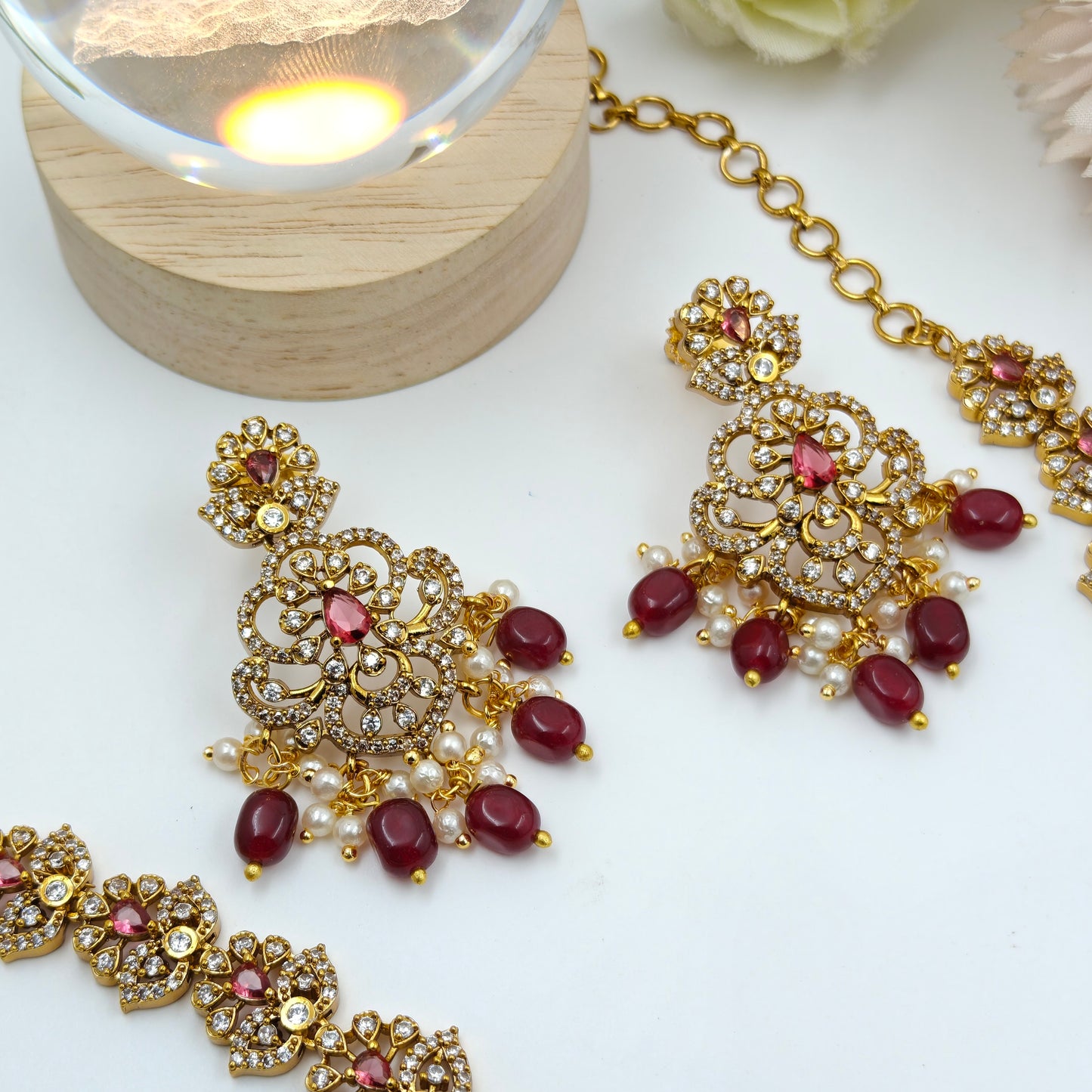 Victorian red stone short necklace