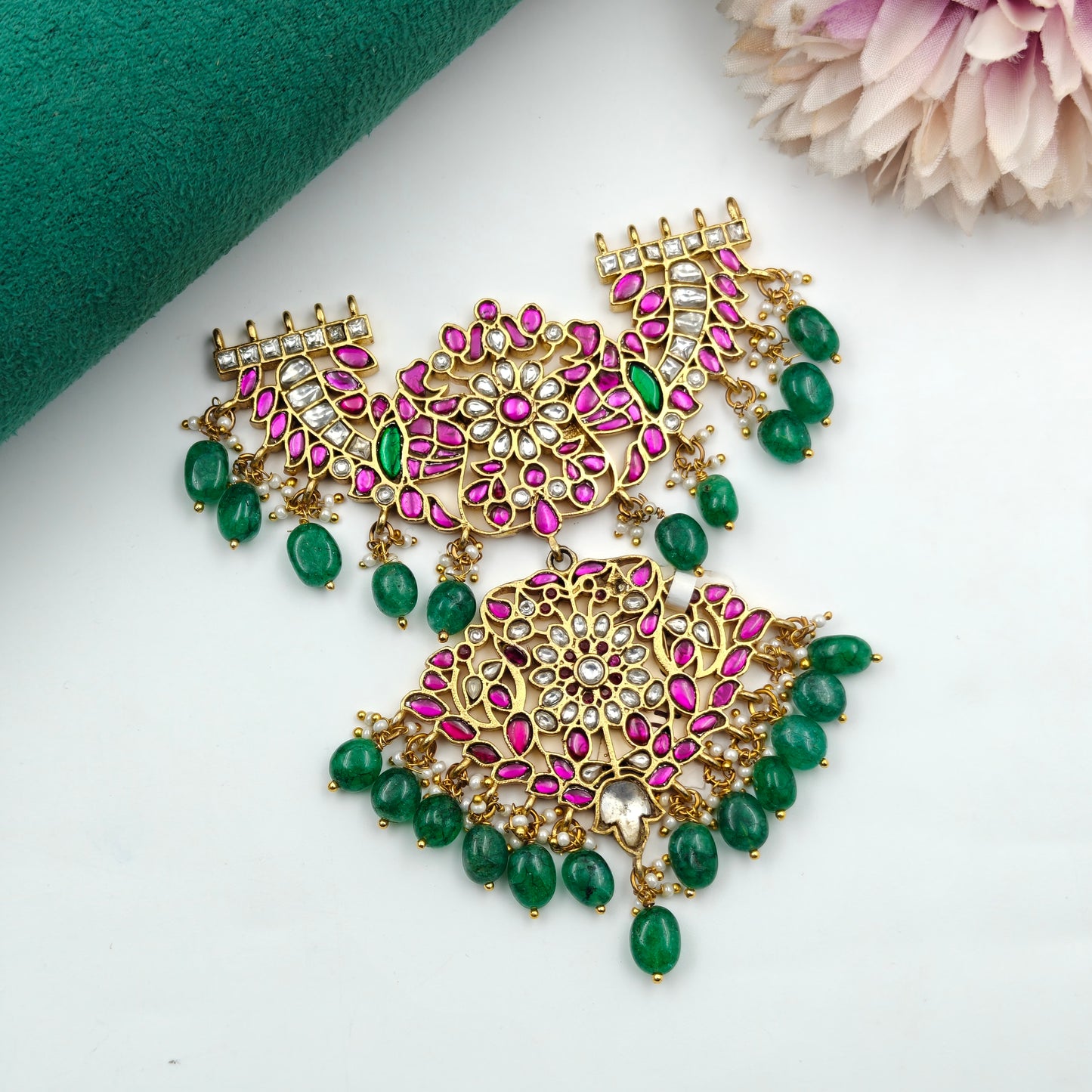 32831 Jadau Ranihaar Locket