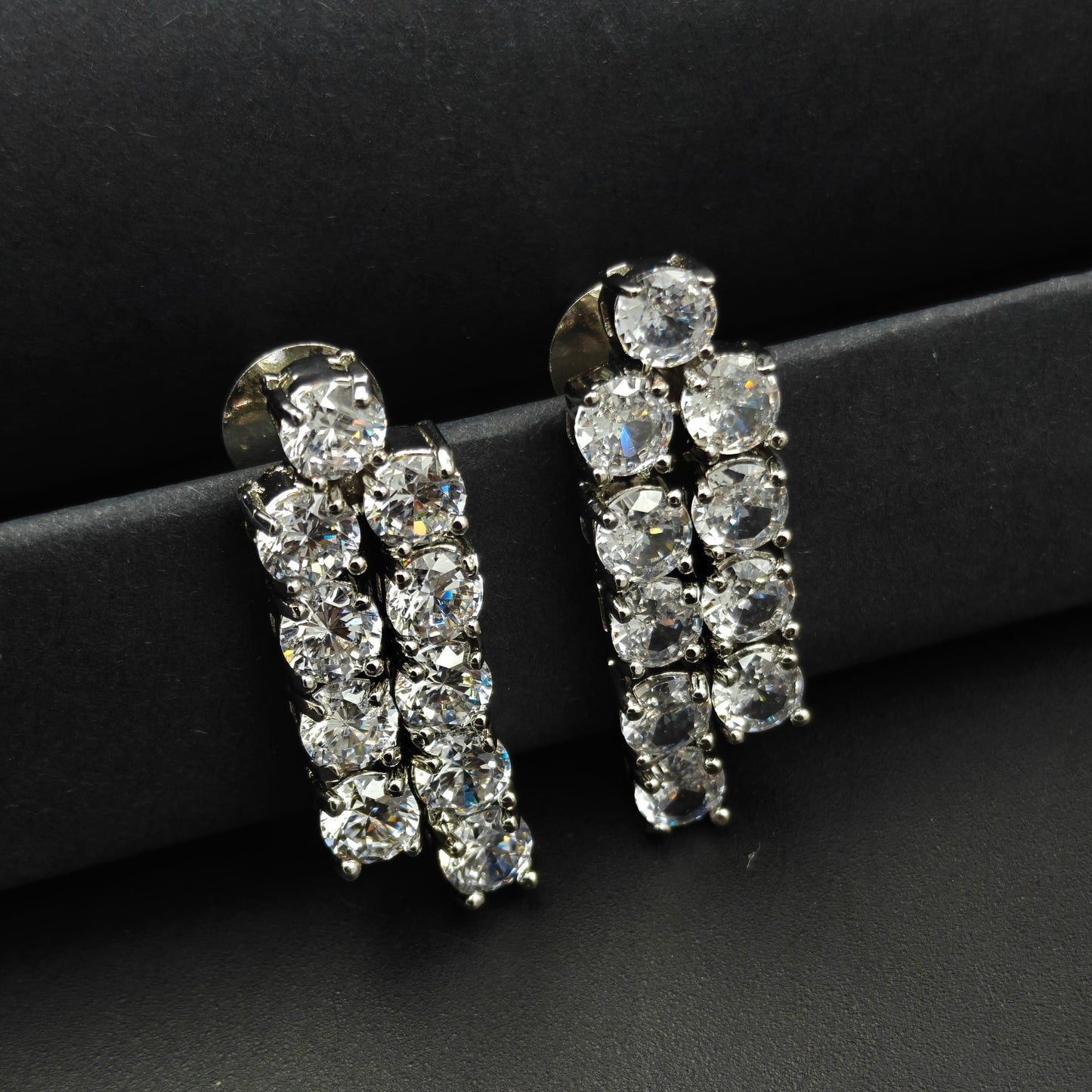 37335/37493 : 2 Lines Platinum Necklace White