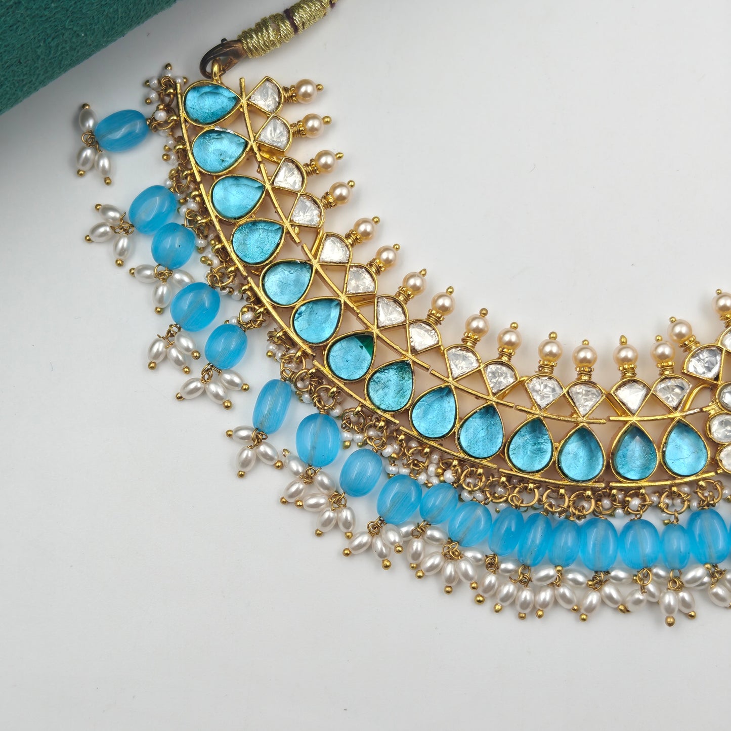 40366 / 40342 Jadau Kundan necklace with Mossianite stones and pearls