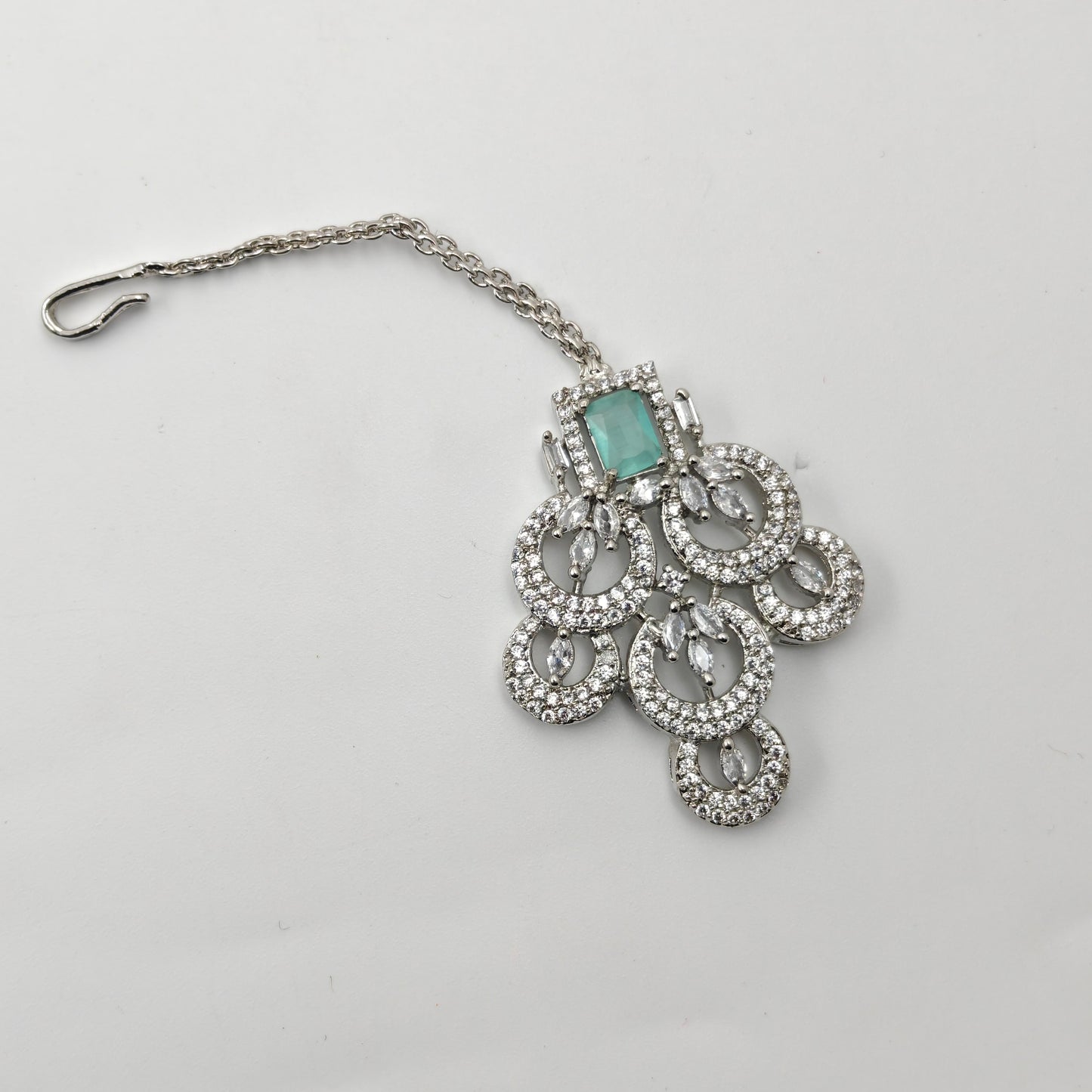 13156 Platinum necklace with maangtika