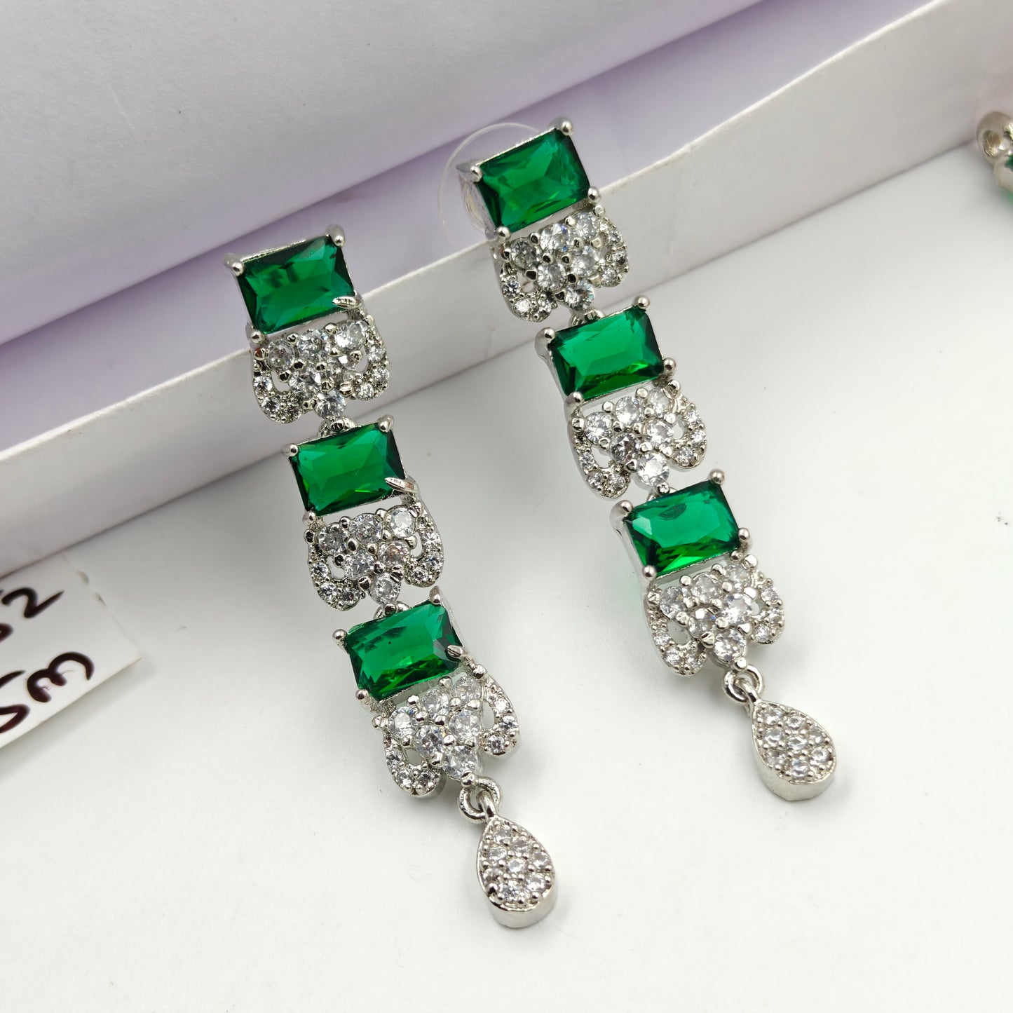 Platinum layers necklace