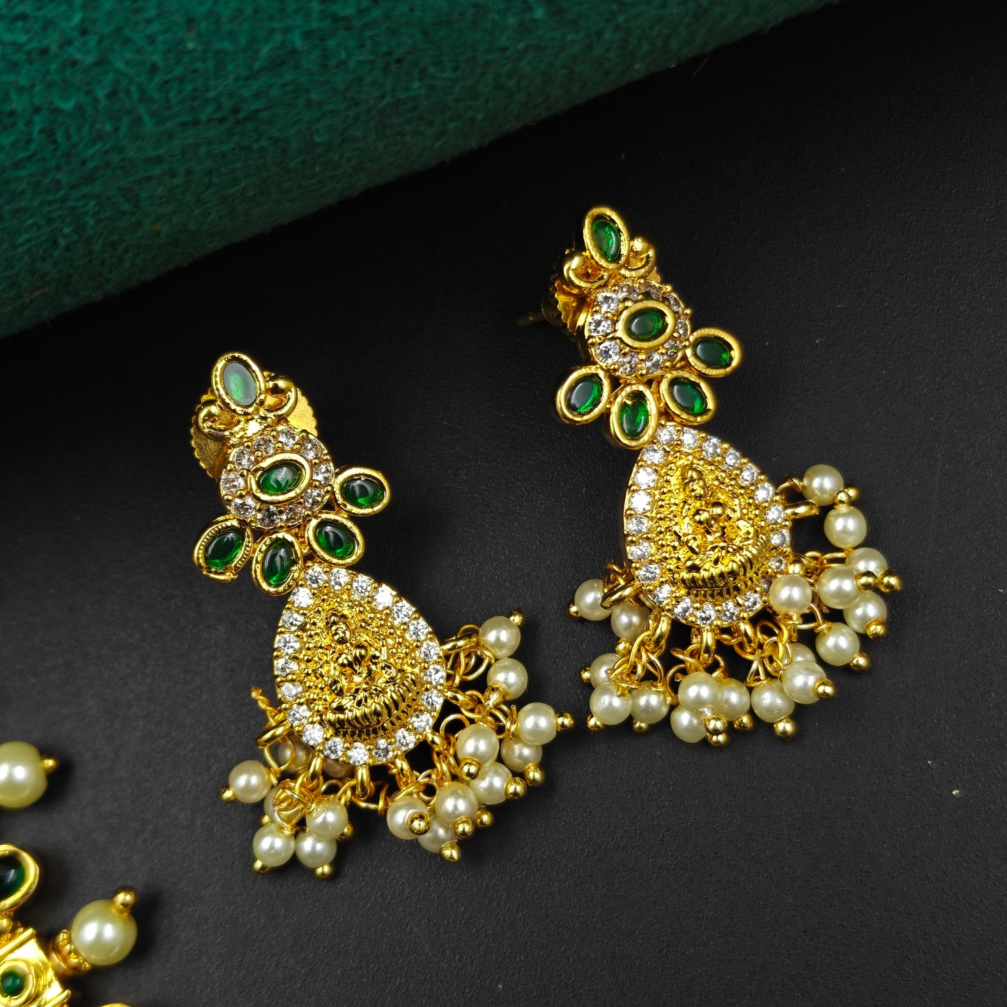 5135 Short Laxmi Guttapusalu Set