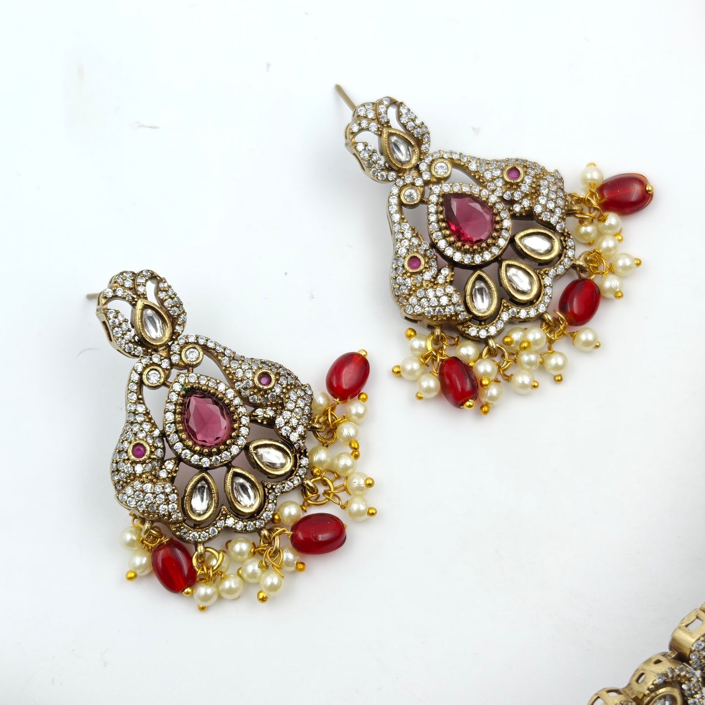 28597 Victorian Elephant Choker Red