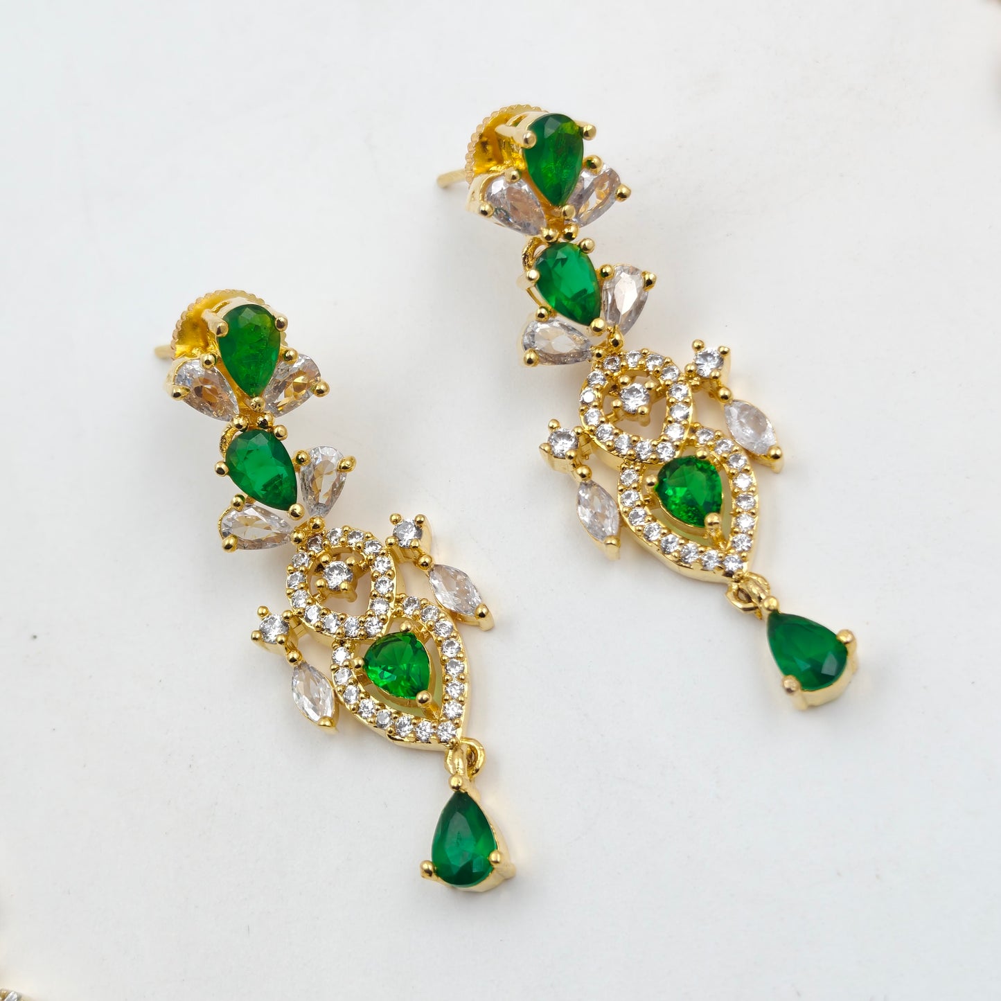 19687 GP Short Necklace Green