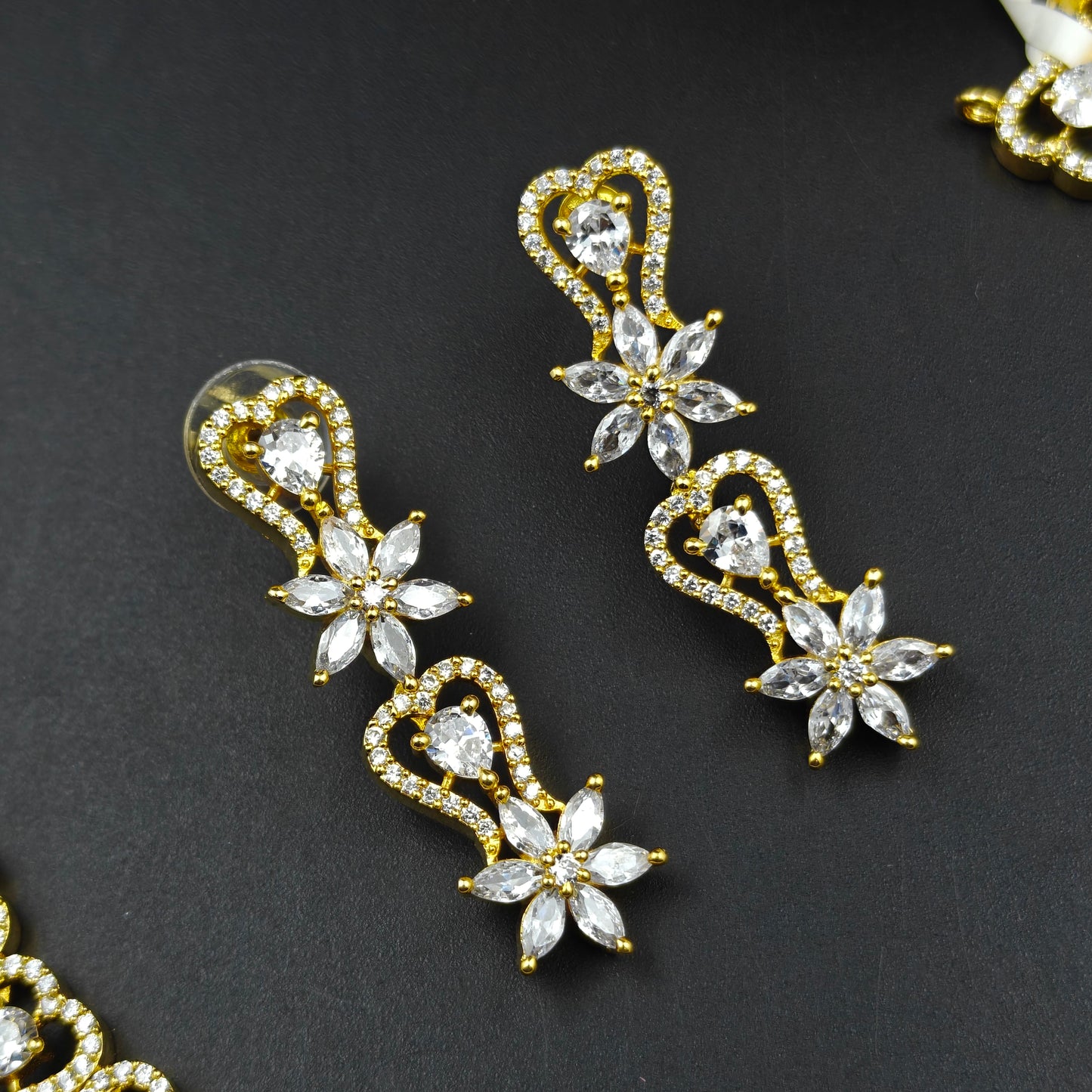 Full white gold polish necklace