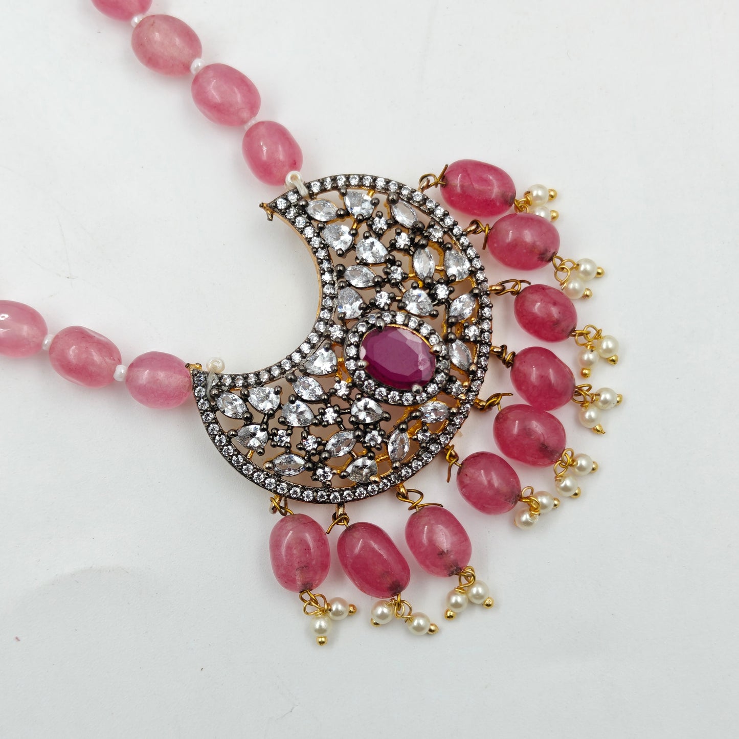 17142 Victorian Locket 1 Line Pink Beads Mala