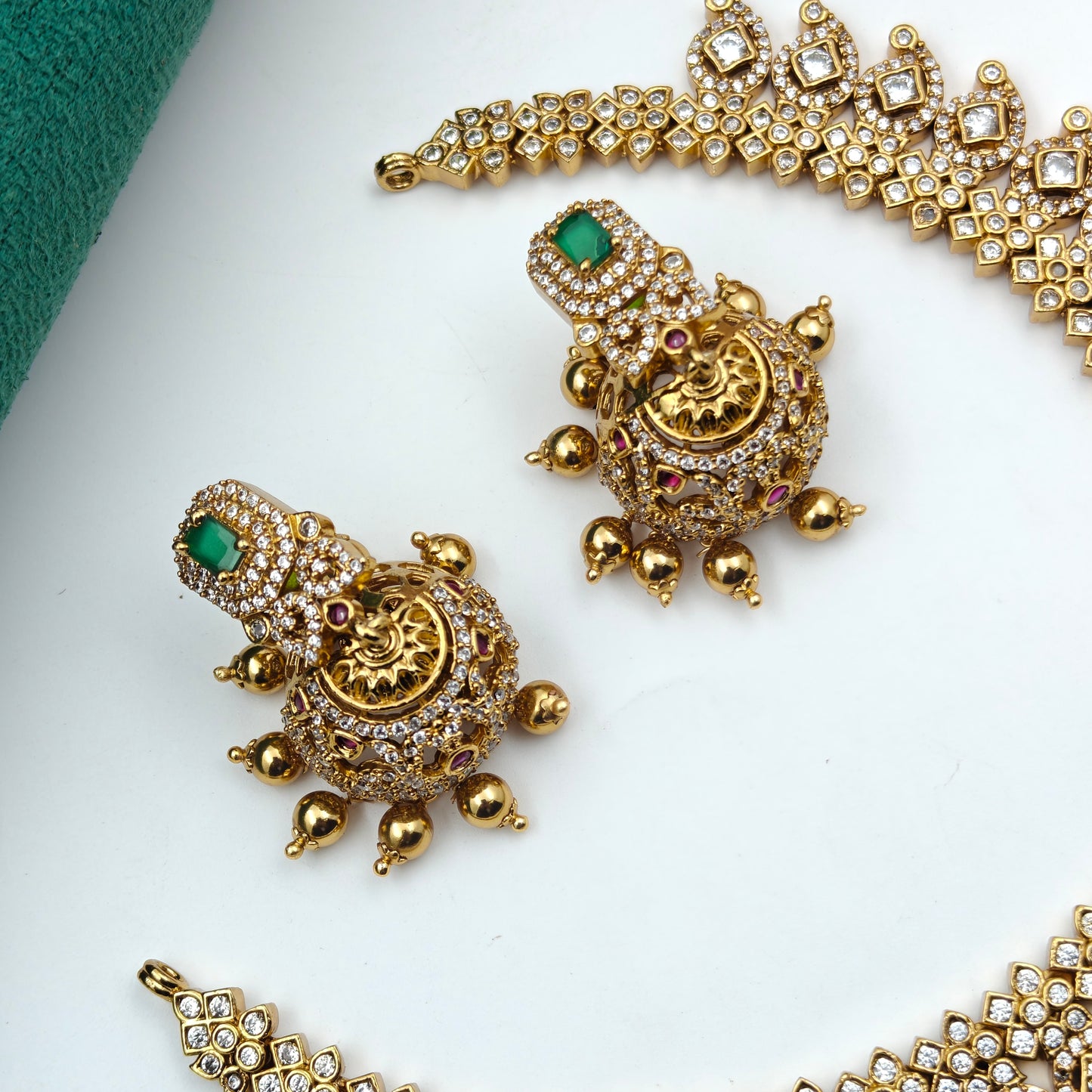 40738 Matte Mango Multi Short Necklace