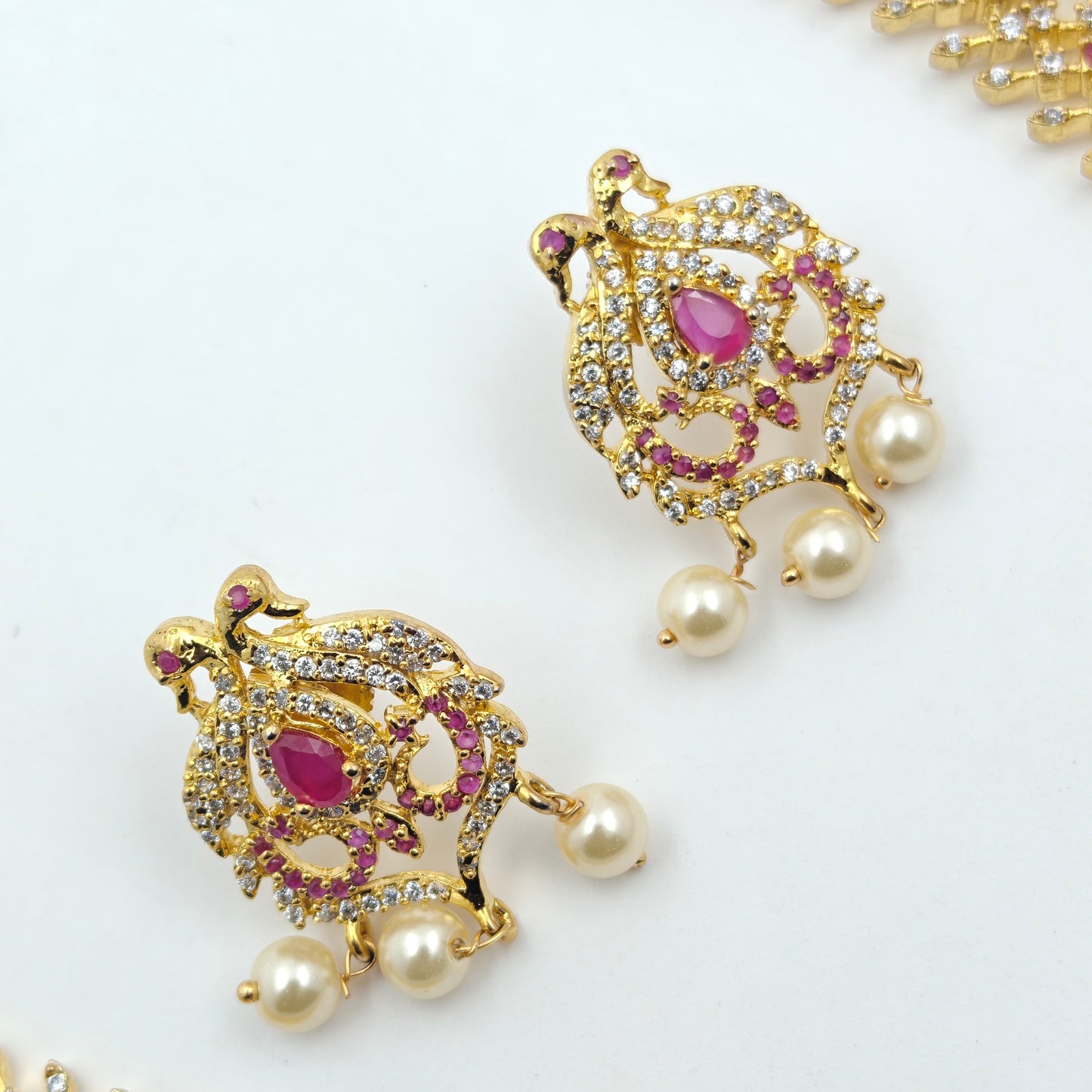 8600 Peacock Ruby AD Short