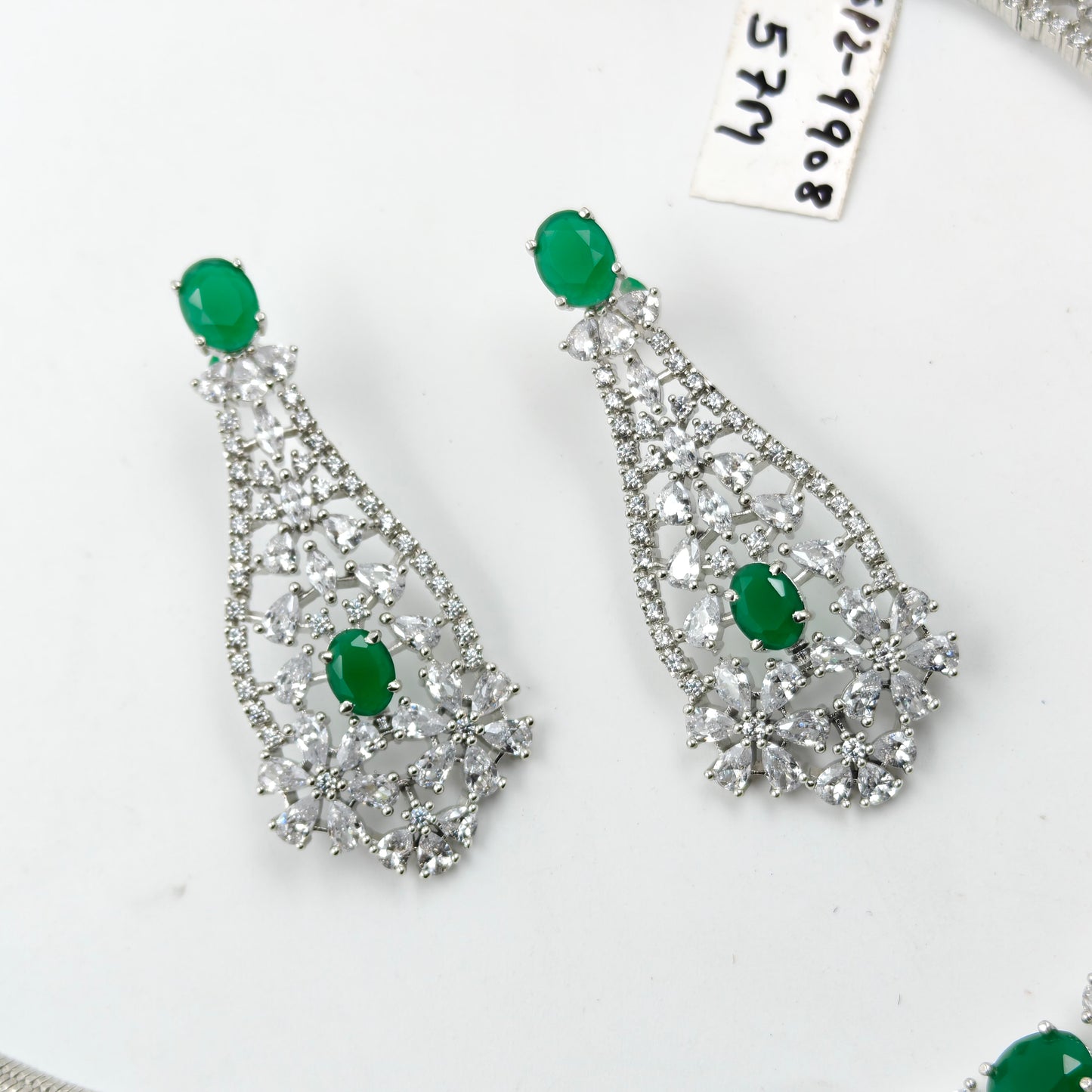 9908 Emerald AD platinum set