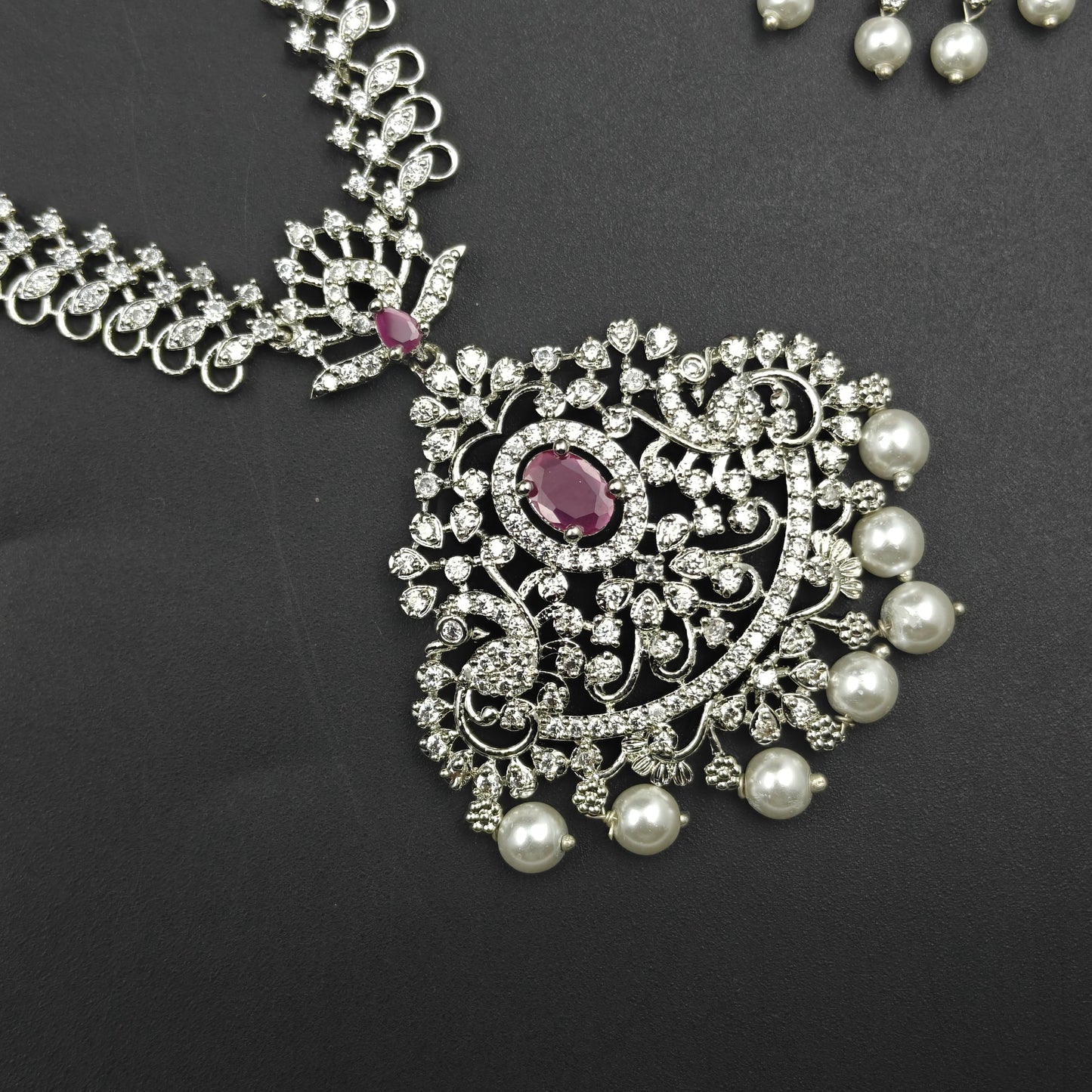 10462 / 10465 Platinum Short Necklace Set Red