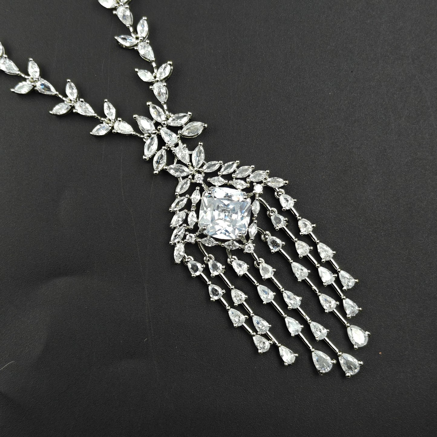 38876 Platinum Necklace Set