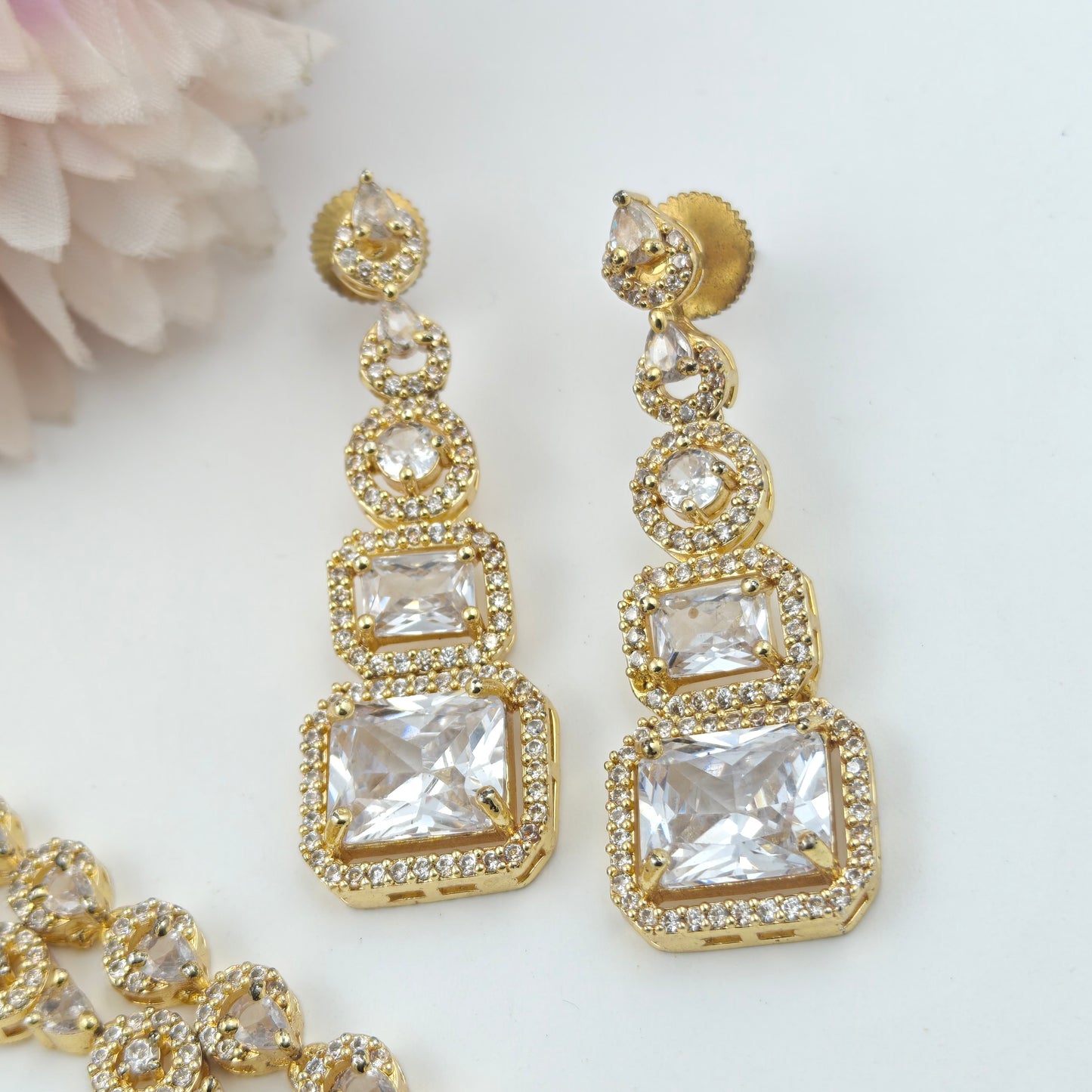 27327 GP 2 Lines Necklace Set White