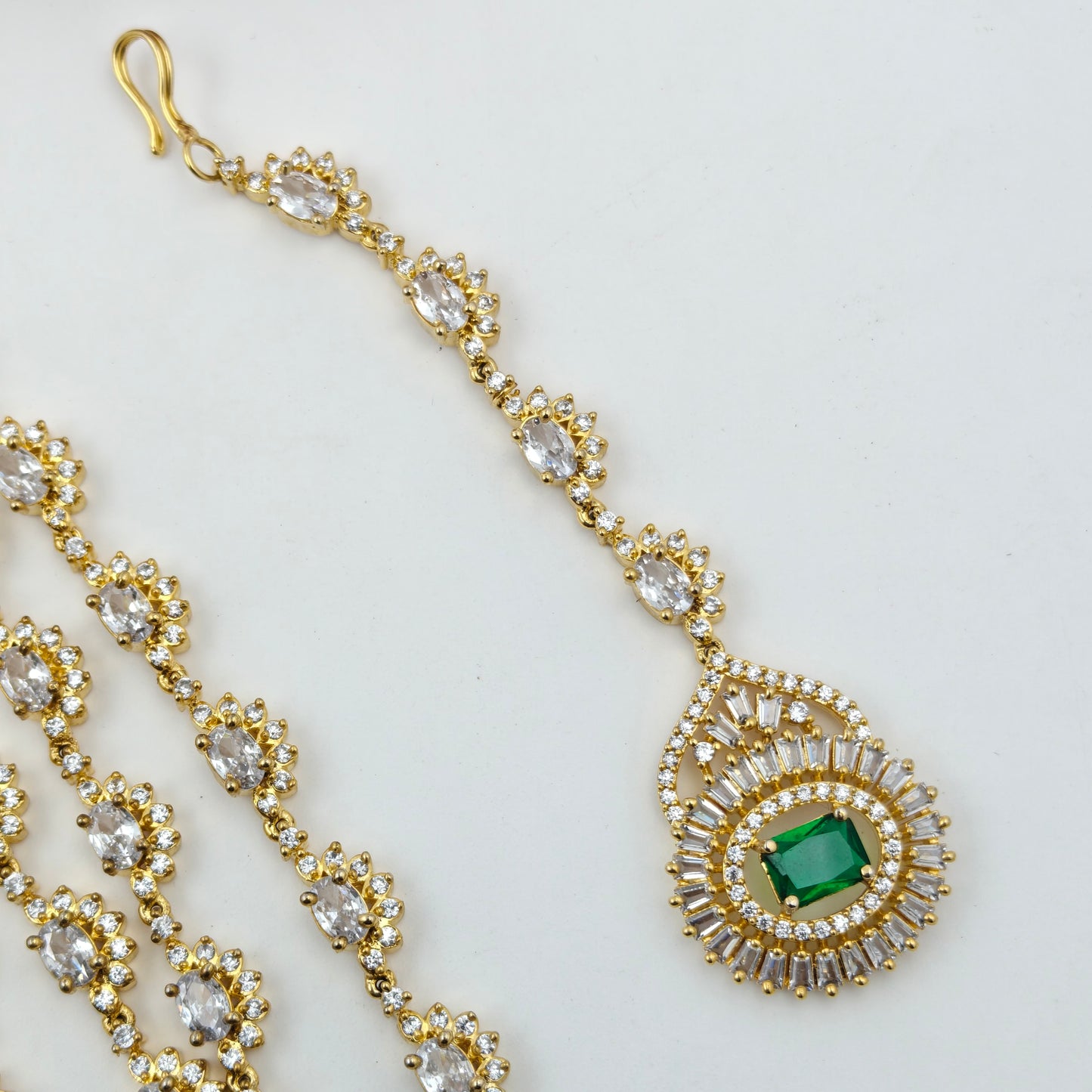 15638 Bridal 5 layers necklace with Mangtikka and hangings