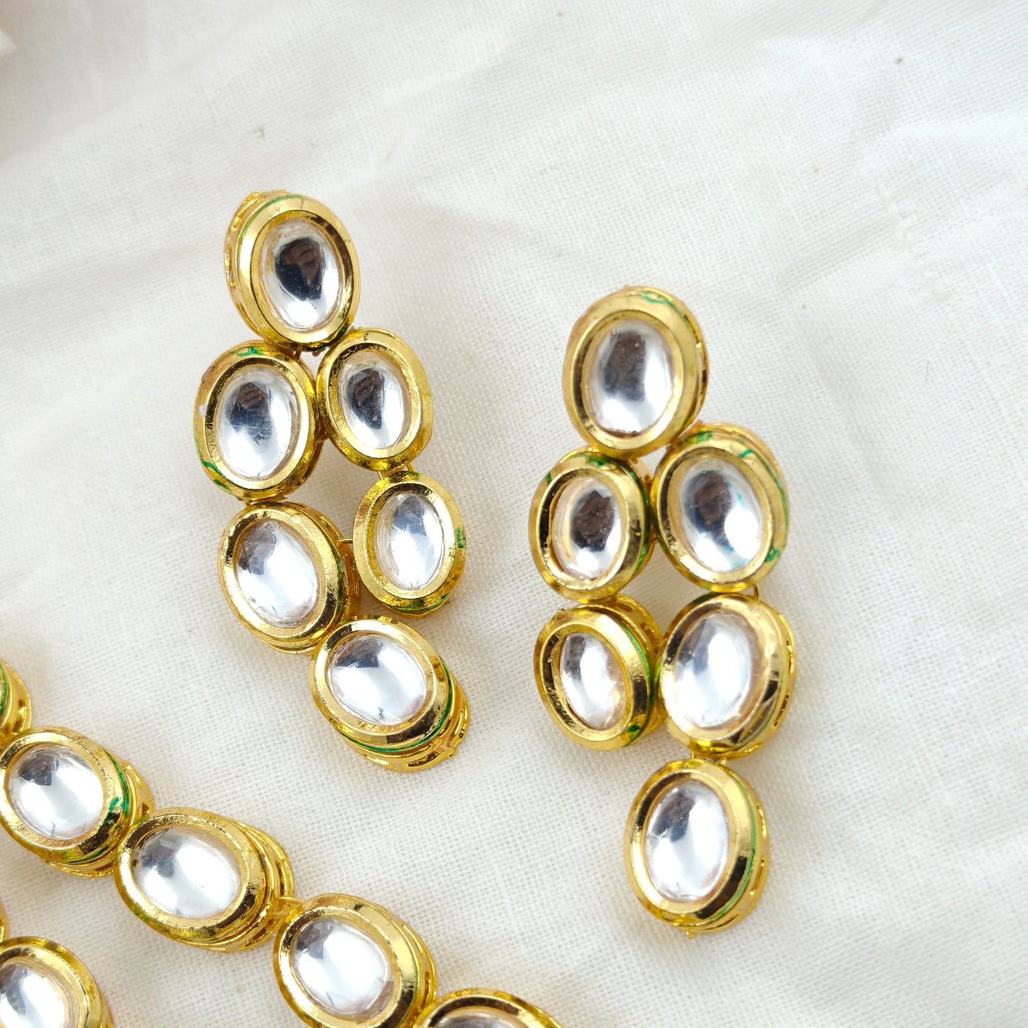 Kundan Short Necklace oval shape 2 lines