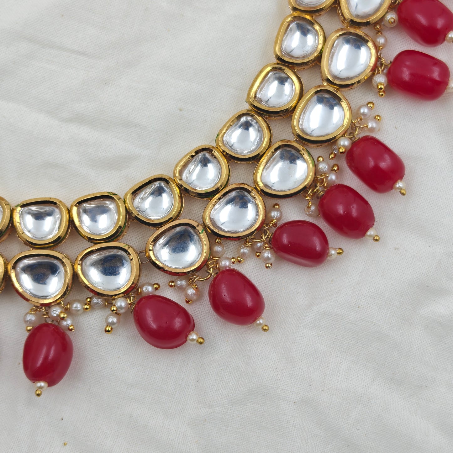 15886 Kundan Round Leaf Short Necklace Red