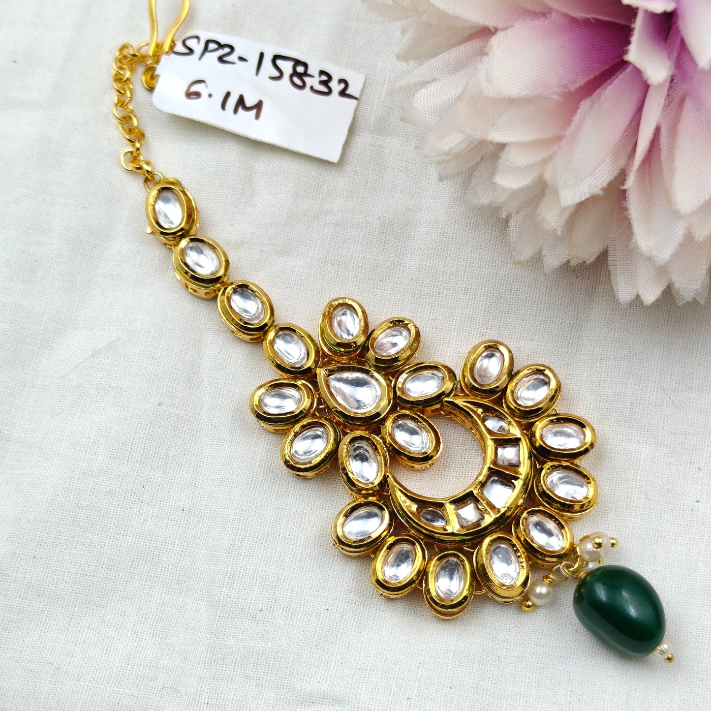 15832 / 15833 Kundan MaangTikka Chandbali Type Green