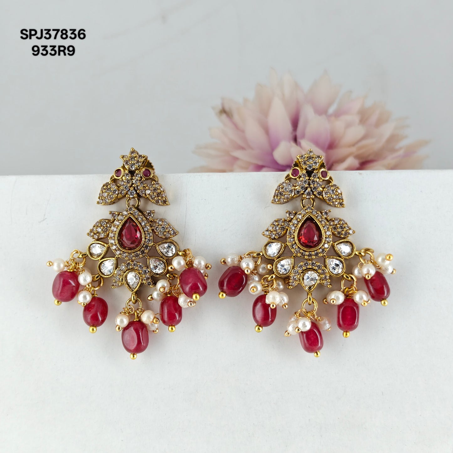 37836 Victorian Chandbali Red