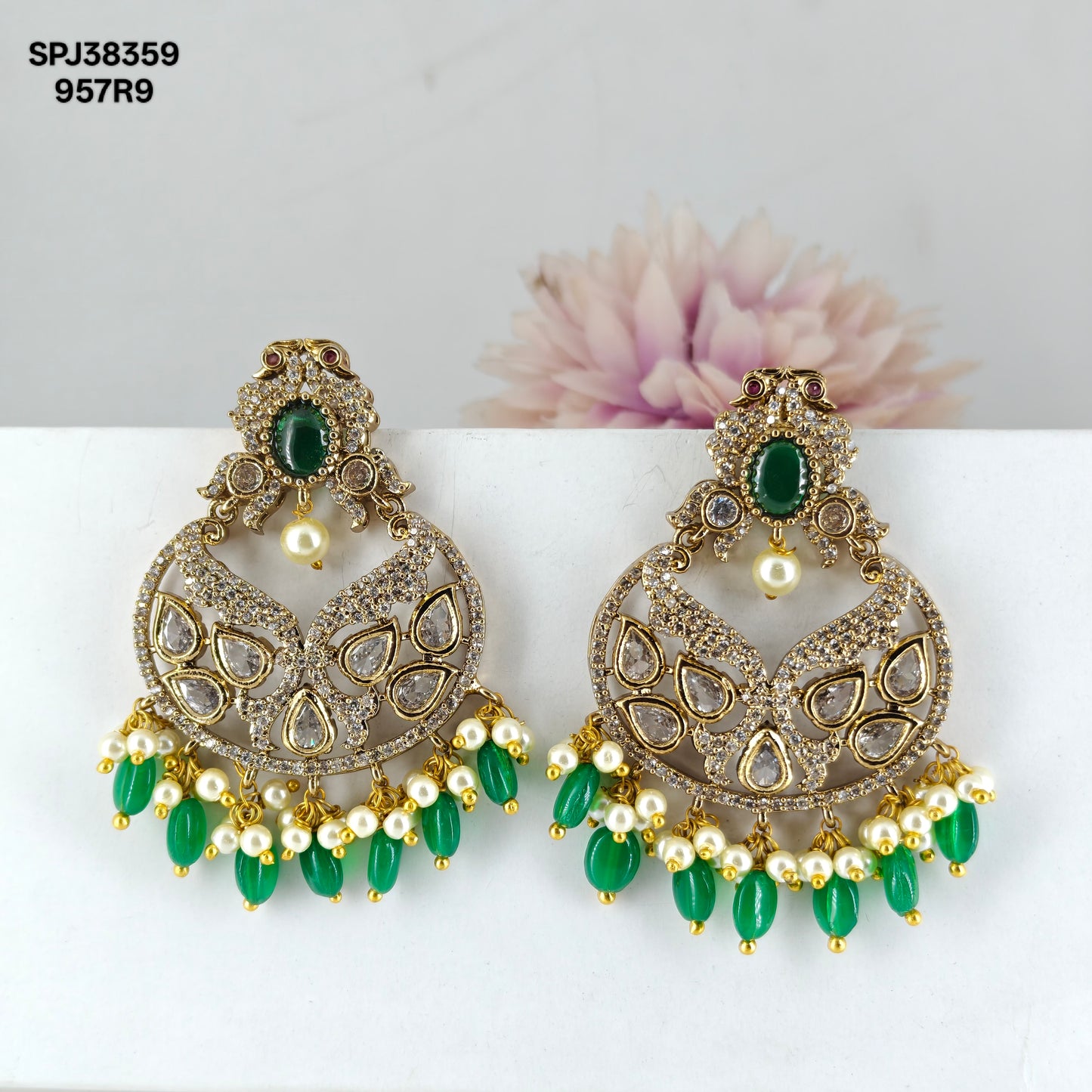 38359 Victorian Chandbali Green