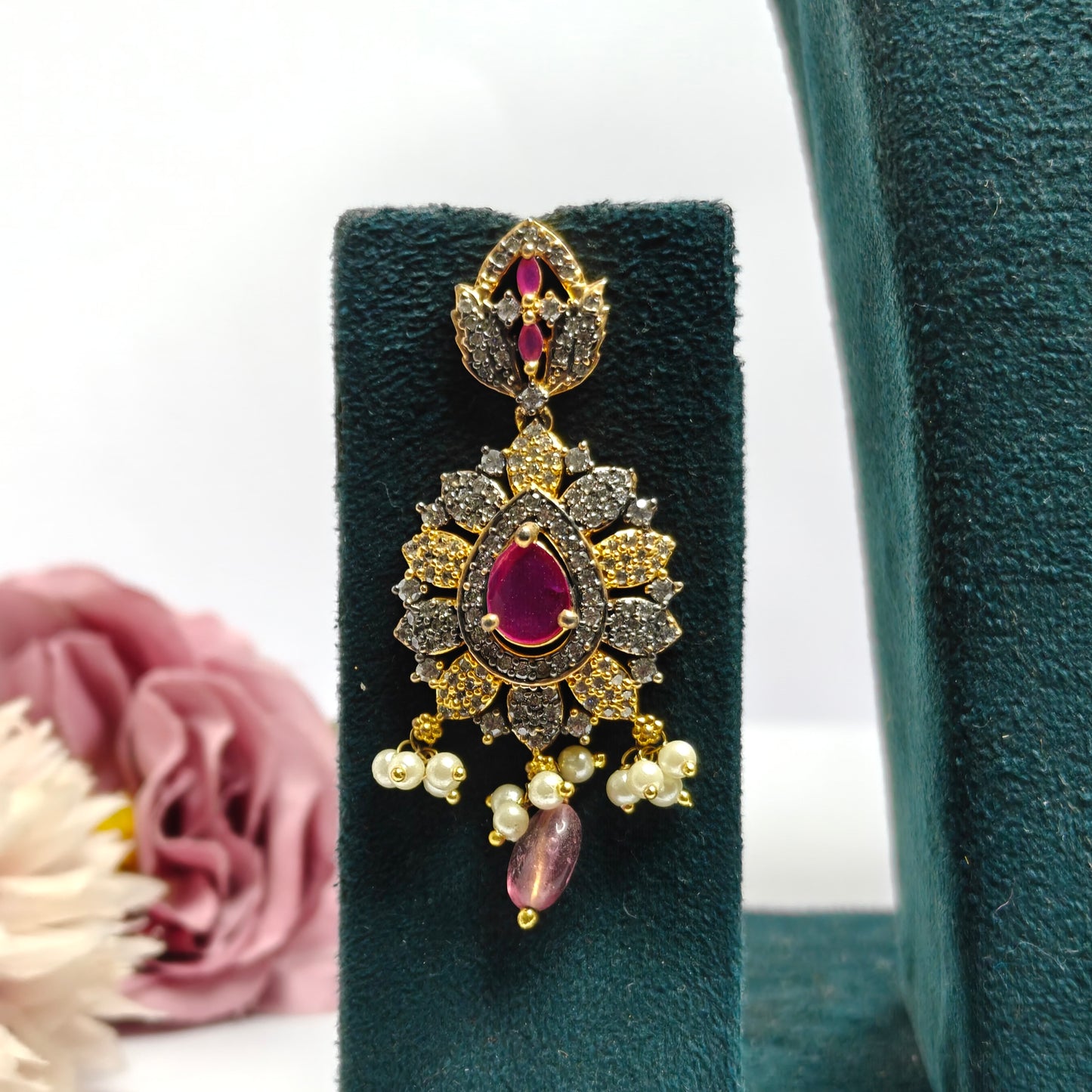 Victorian Short Peacock Necklace Red