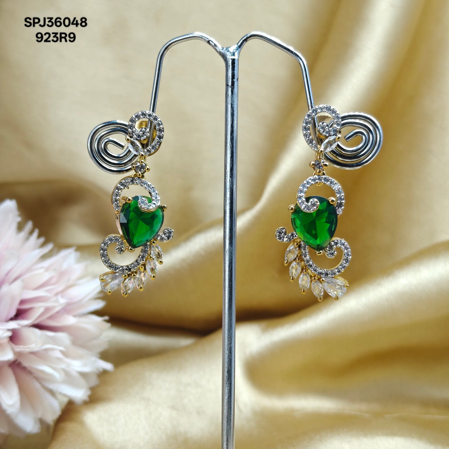 36048 GJ Green Fancy Earrings