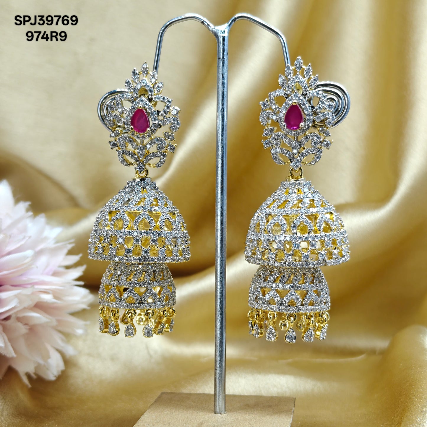 39769 Real Diamond Look screwback detachable Jhumka