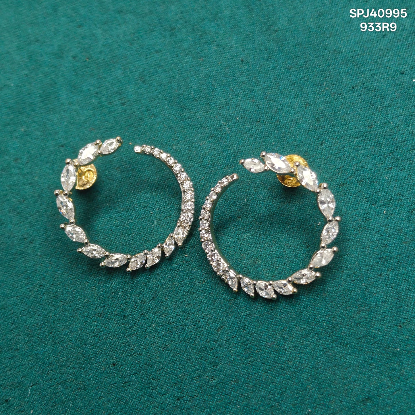 40995 GJ Round Earrings