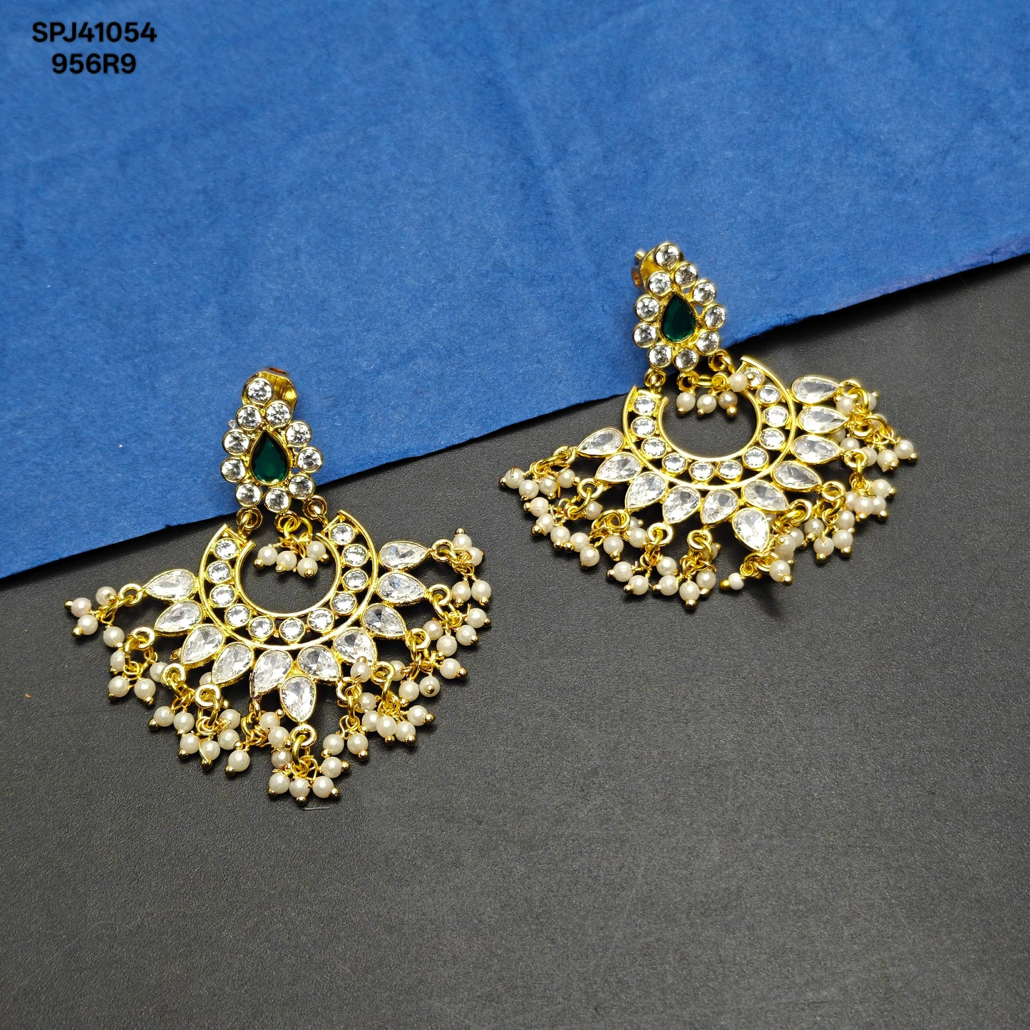 41054 Uncut Drop Green Chandbali