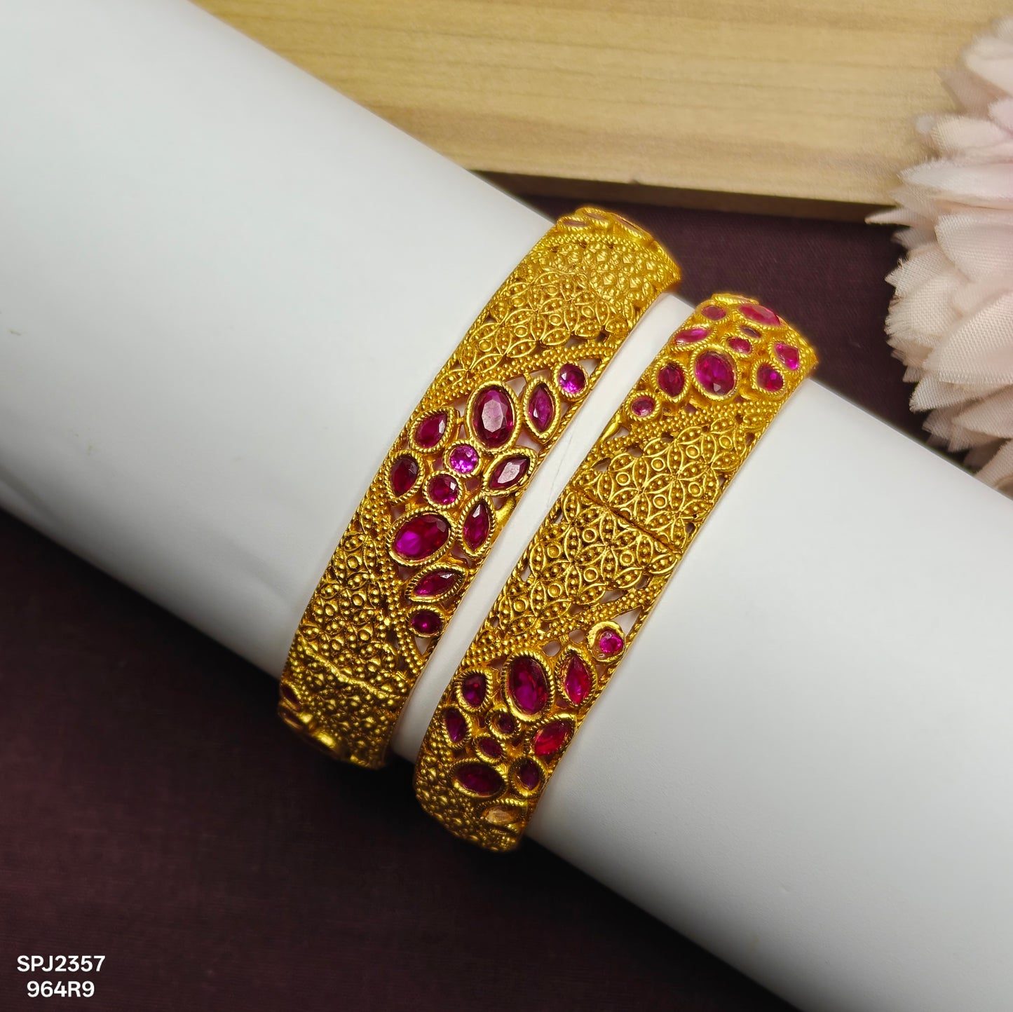 2357 Red Broad Bangles