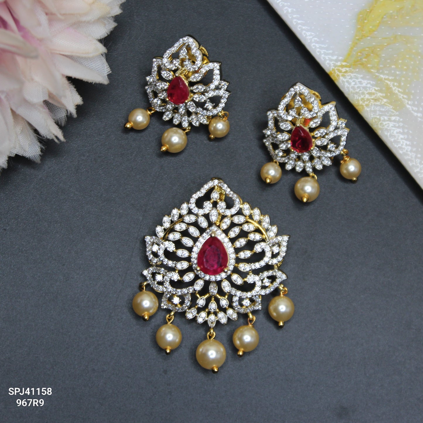 41158 GJ Pendant Set Red
