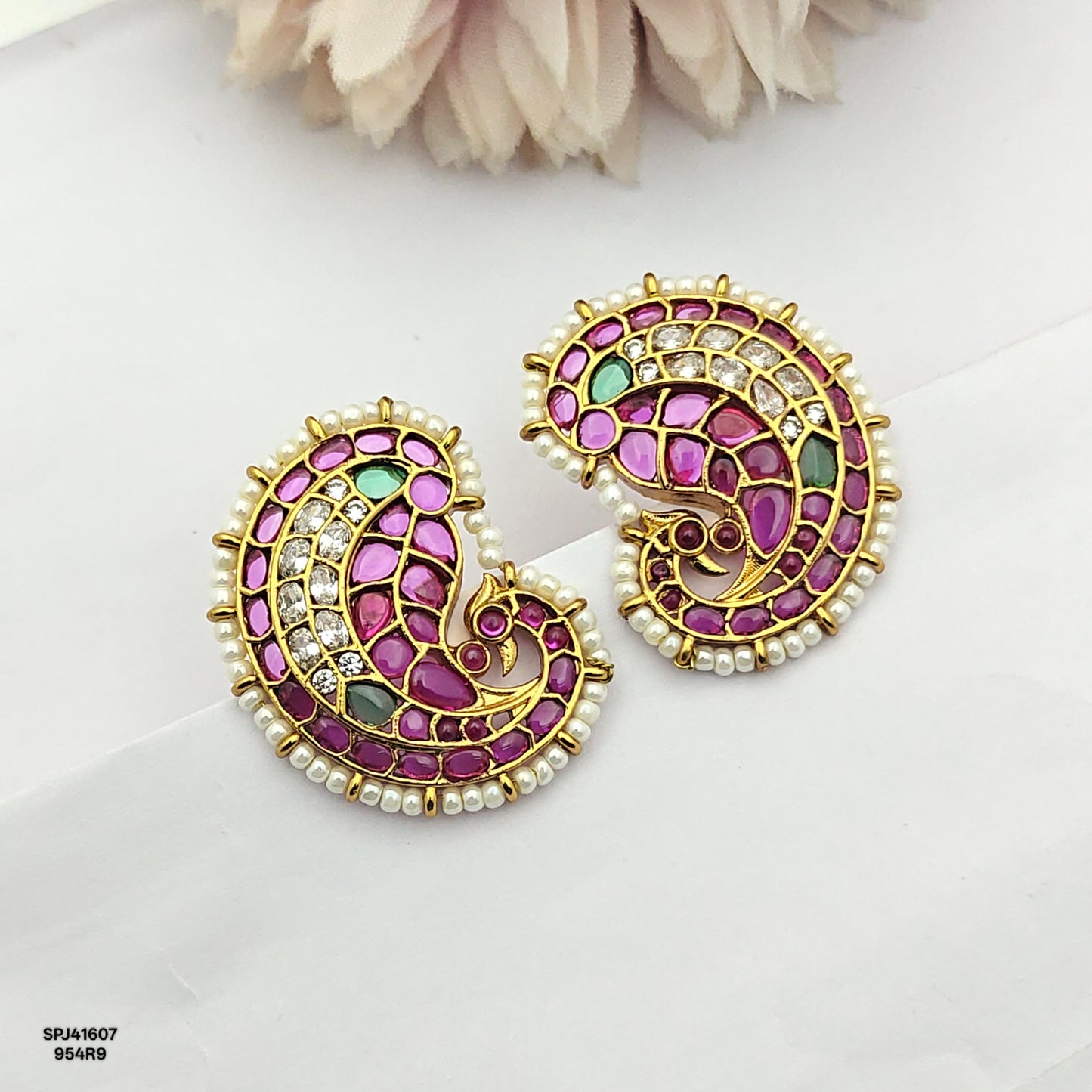 41607 Pota Stone Mango Studs