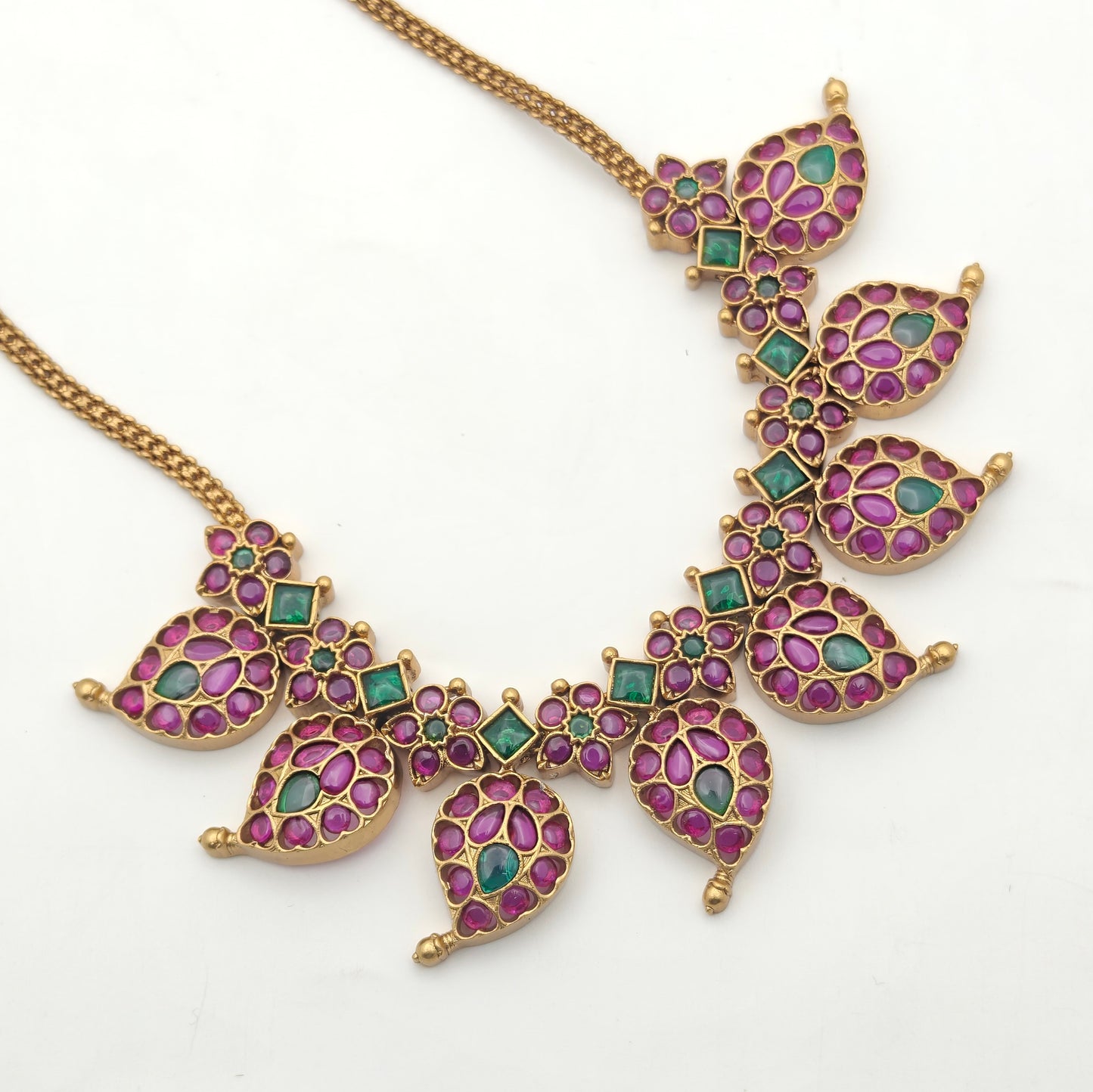 41603 Pota Stone Mango Short Necklace